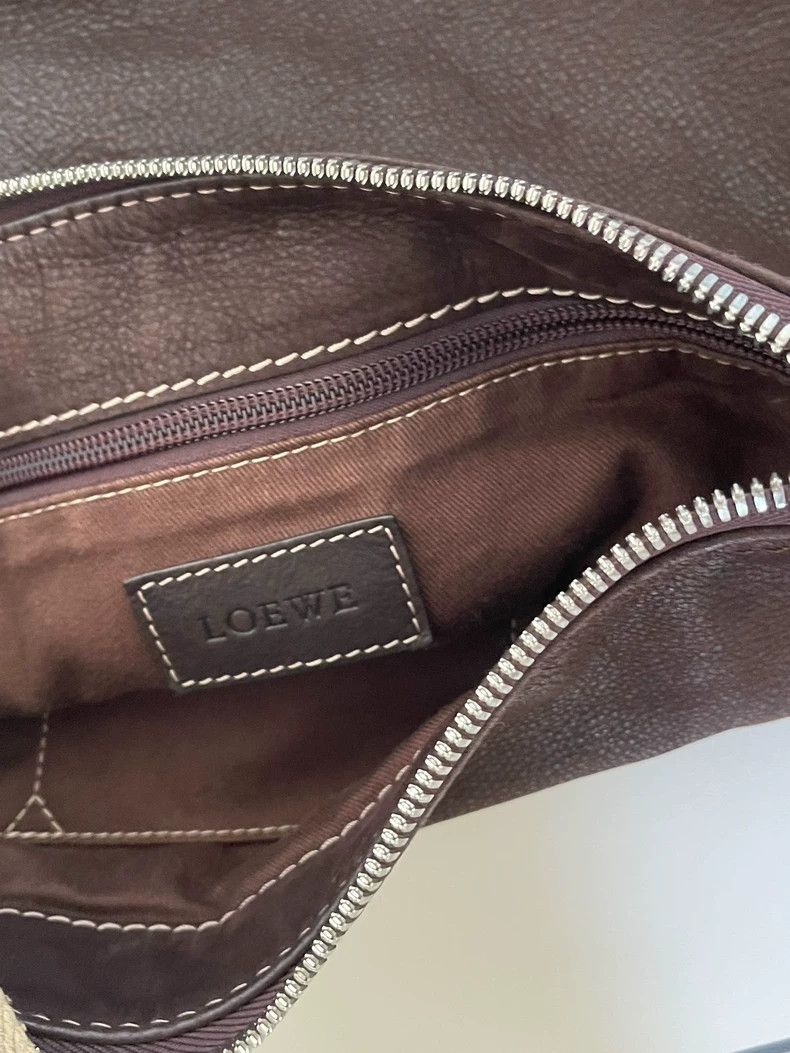 Loewe loewe A large logo crossbody bag with full leather stitchin Size ONE SIZE - 6 Thumbnail