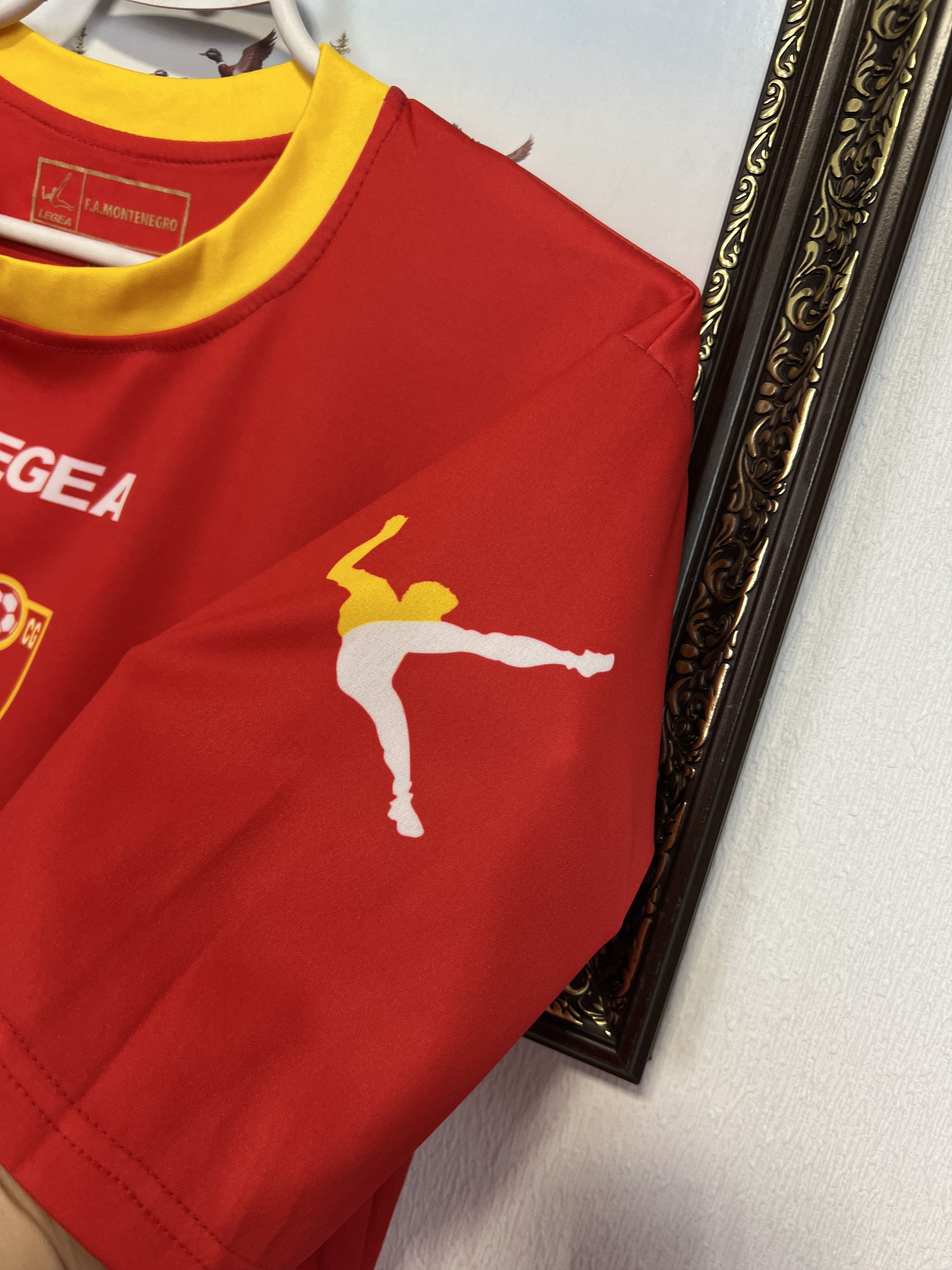 Vintage Montenegro Home football shirt Soccer National Jersey Trikot Size US M / EU 48-50 / 2 - 4 Thumbnail