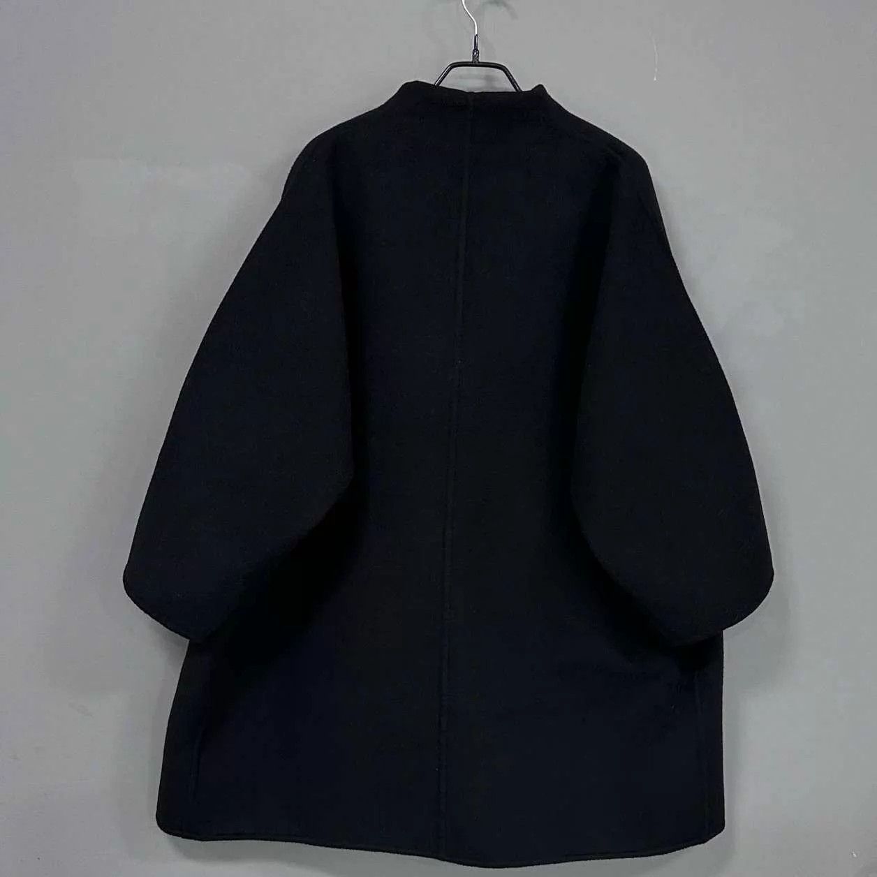 Louis Vuitton LV Monogram Cape Coat 25 New Size 32 Size XXS / US 00 / IT 34 - 3 Thumbnail