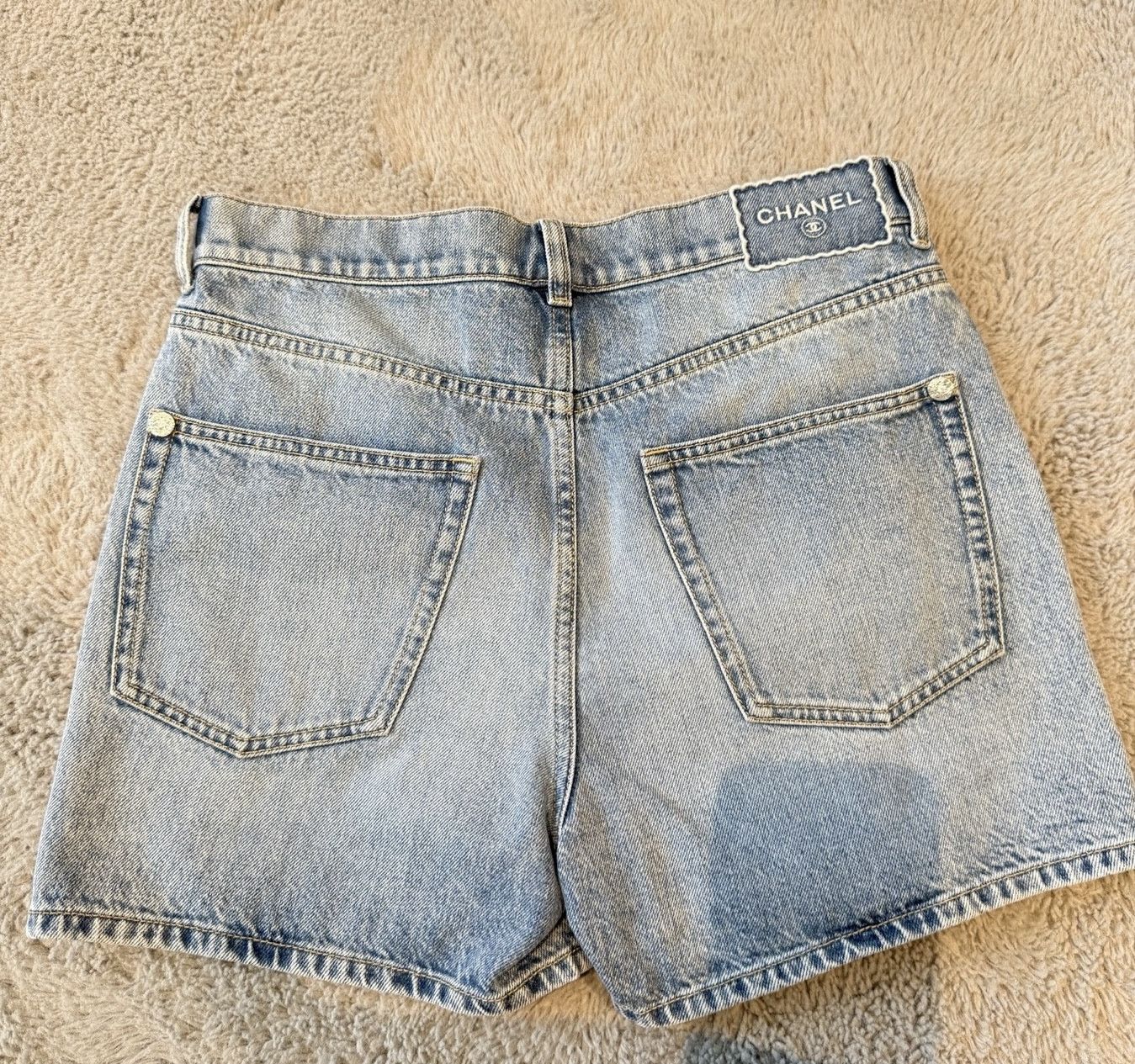 Chanel Chanel 25M Coco Beach Denim Shorts Size 26" / US 2 / IT 38 - 2 Thumbnail