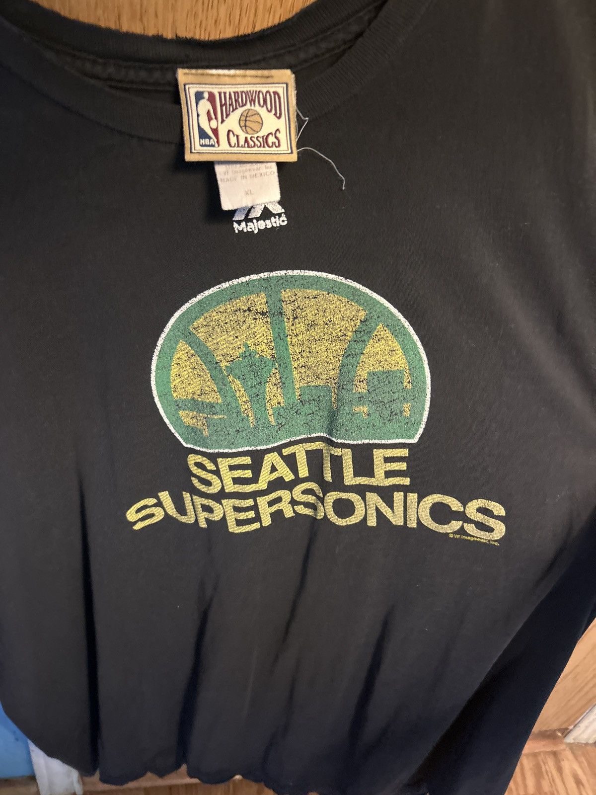 NBA HardWood Classics Seattle Supersonics Tshirt Size US XL / EU 56 / 4 - 4 Thumbnail