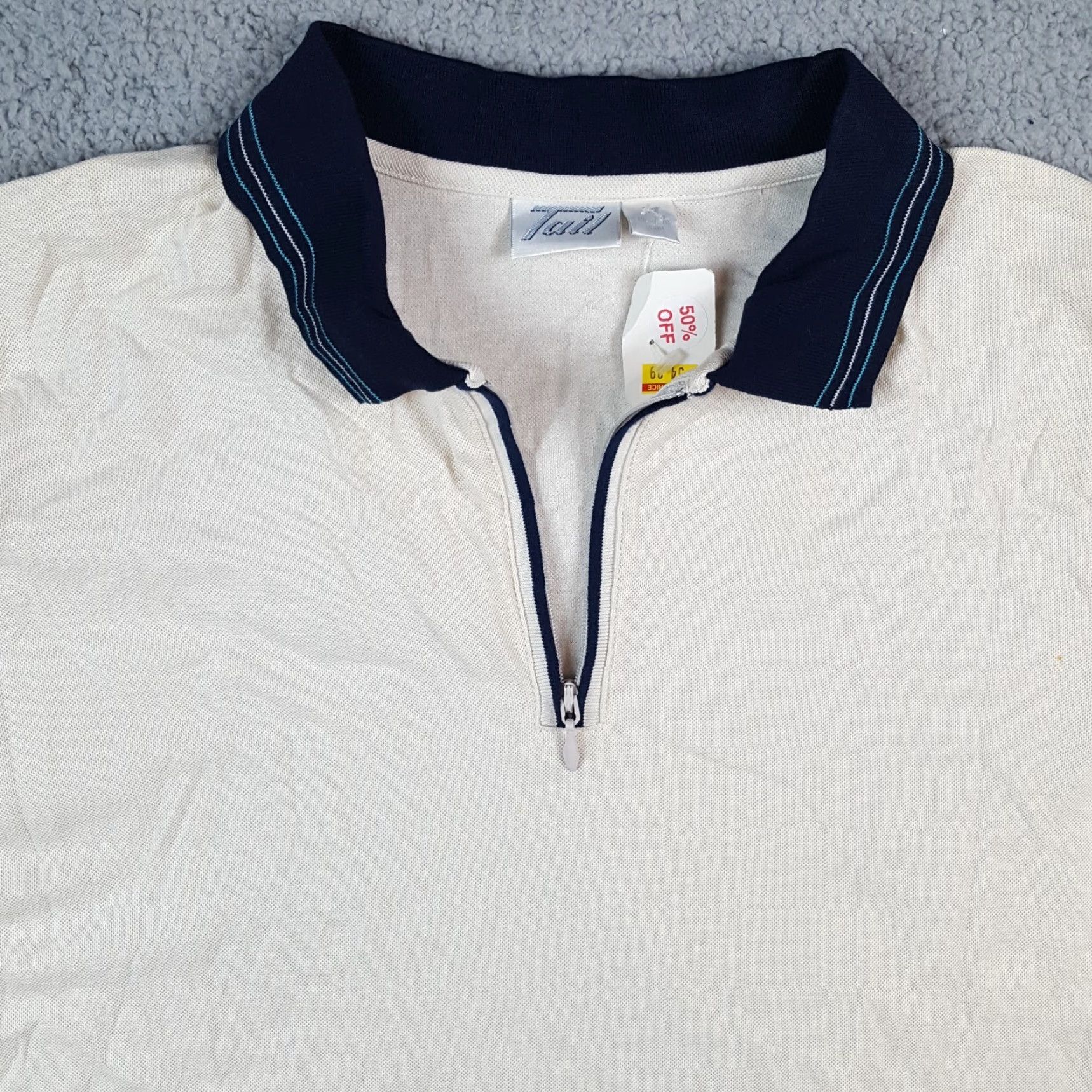 Vintage VINTAGE Tail Golf Polo Shirt Women's Size M White Preppy Button Collar Short Sleeve Y2K Retro Size M / US 6-8 / IT 42-44 - 2 Thumbnail