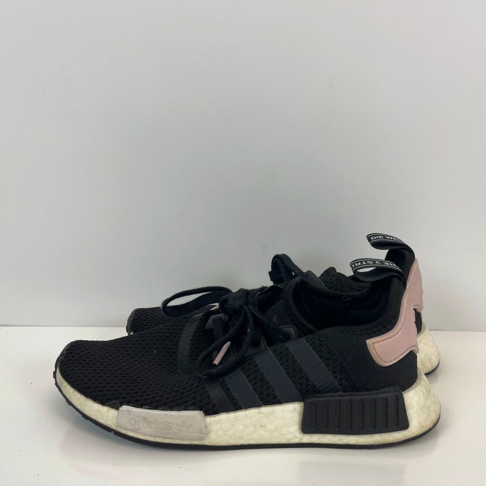 Nmd r1 black clear pink shop