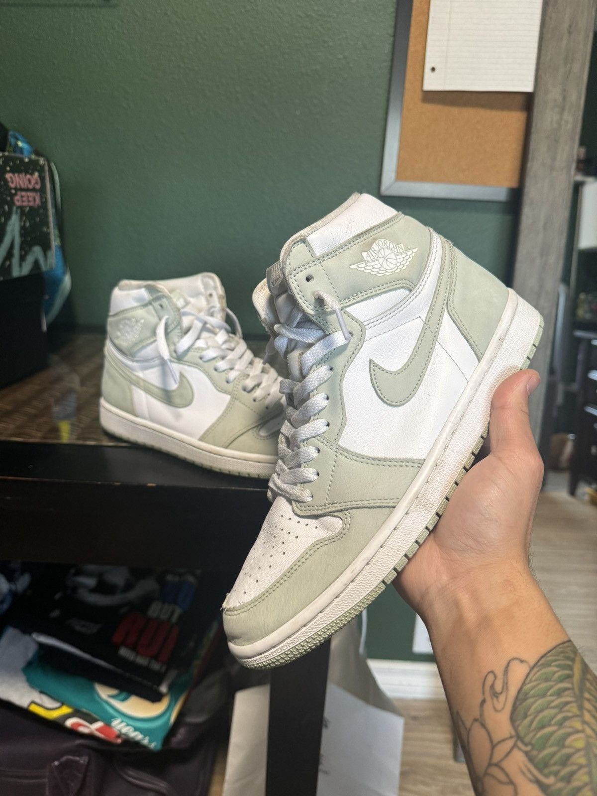 Jordan Brand × Nike WMNS Jordan 1 ‘Sea foam’ 2021 Size US 7.5 / EU 40-41 - 1 Thumbnail