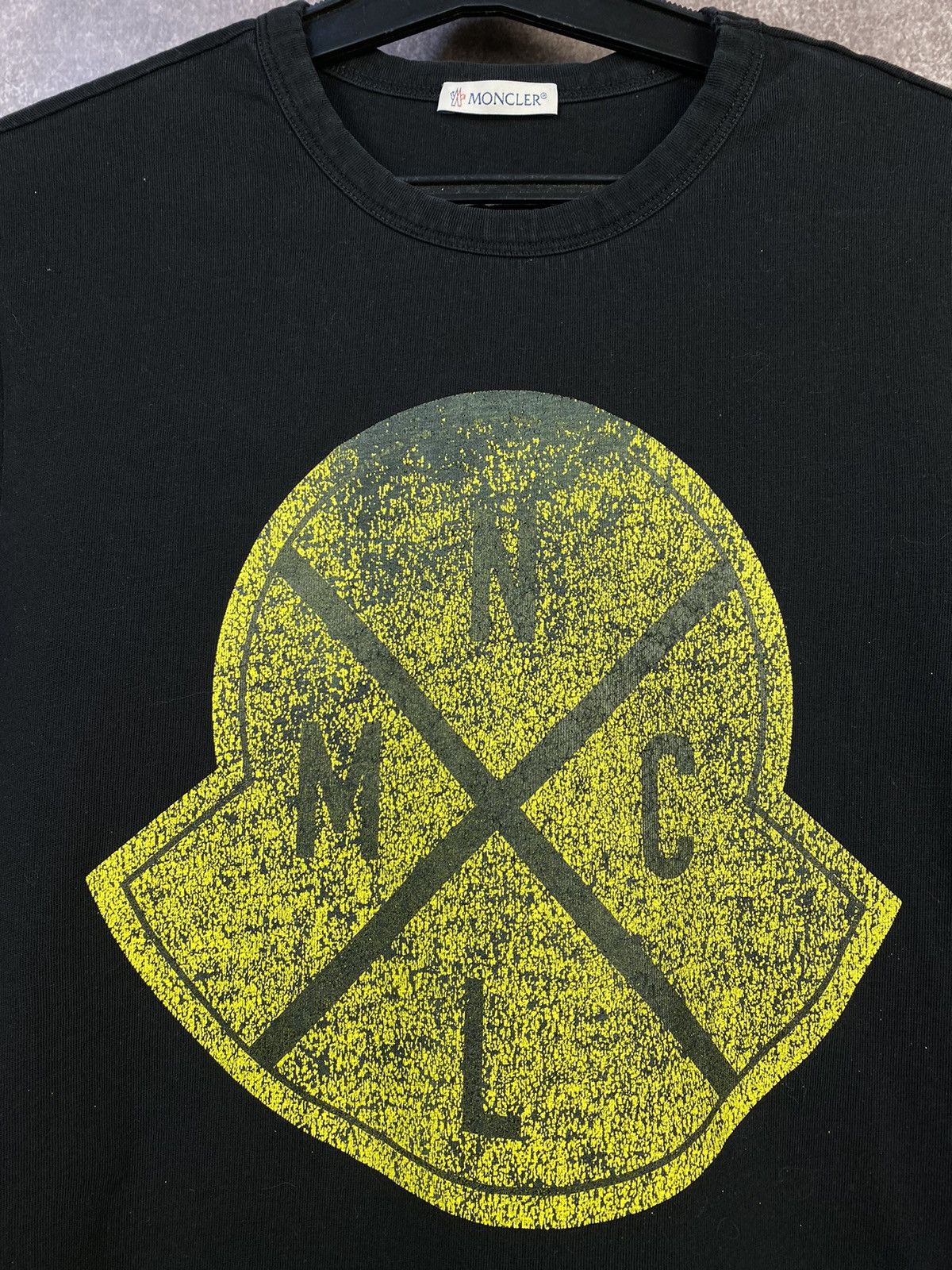 Moncler Moncler Big Logo T-Shirt Size US S / EU 44-46 / 1 - 3 Thumbnail