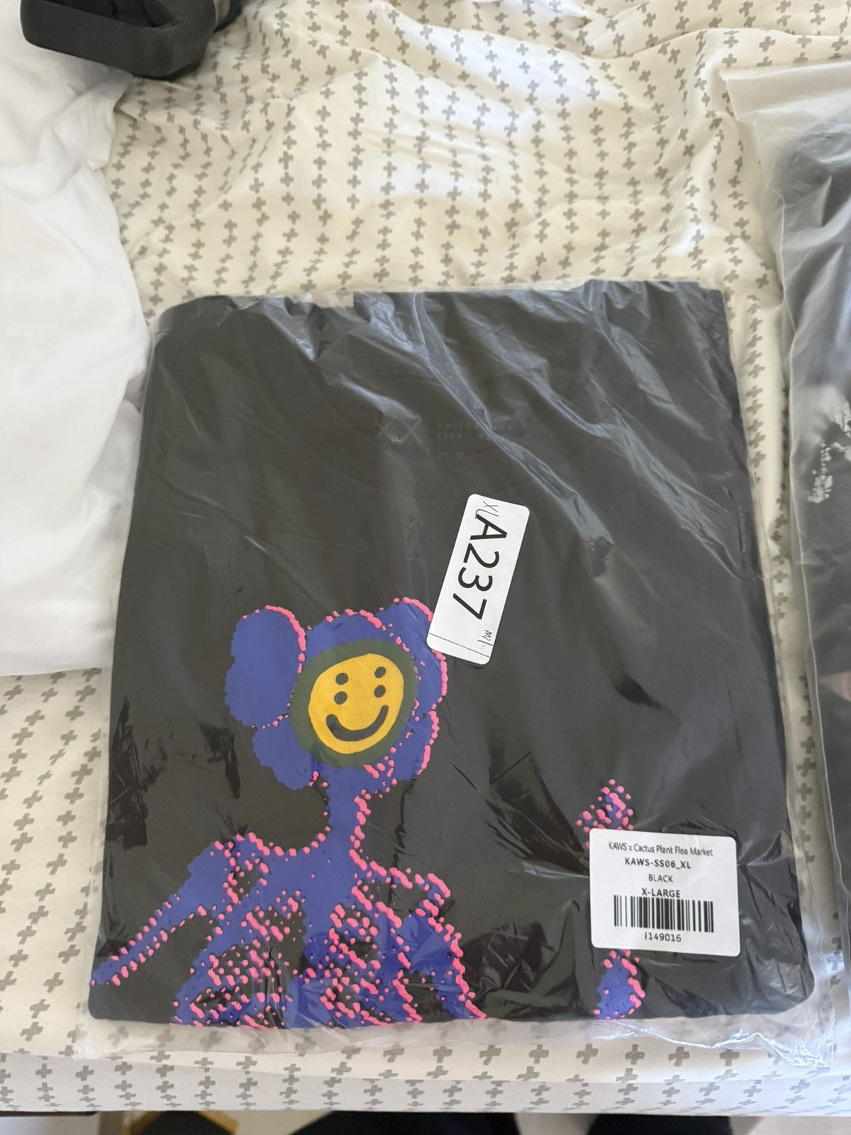 Cactus Plant Flea Market × Kaws Kaws X CPFM T-shirt Size US XL / EU 56 / 4 - 4 Thumbnail