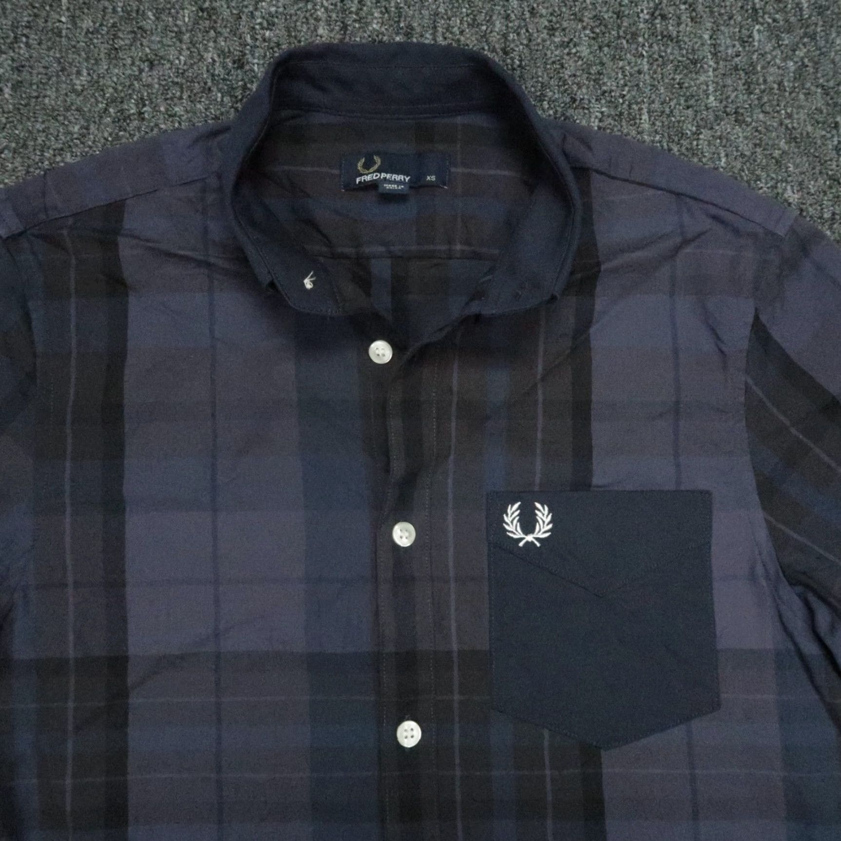 Fred Perry Fred Perry Men's XS Blue Lightweight Plaid Short Sleeve Button-Up Shirt Size US XS / EU 42 / 0 - 2 Thumbnail