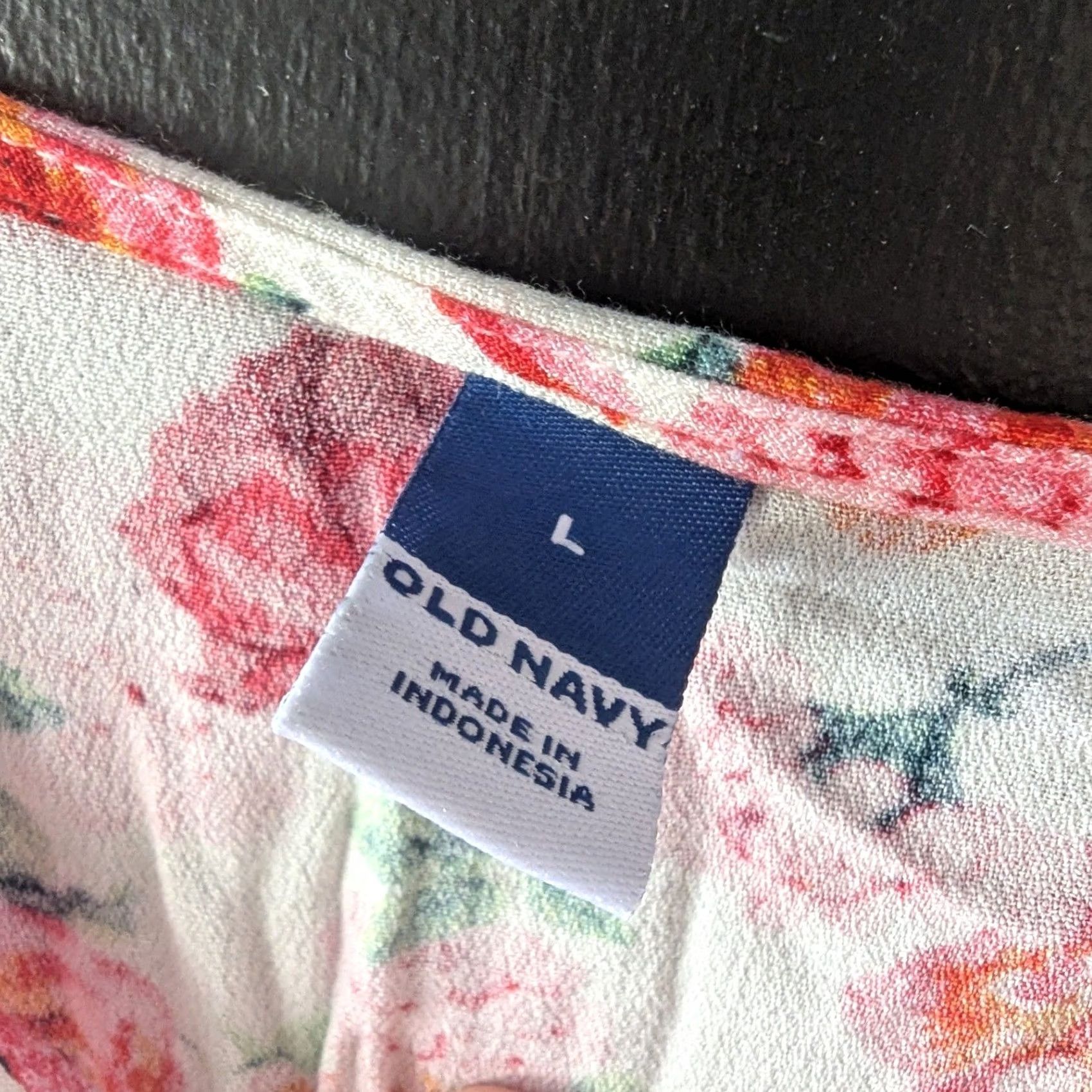 Old Navy Old Navy Blouse V-Neck 3/4 Sleeve Floral Print Lightweight Women L Red Cream Pink Green Summer Casual Womens Size L / US 10 / IT 46 - 4 Thumbnail