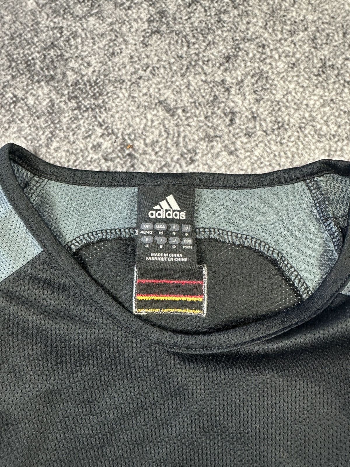 Vintage Vintage Adidas Germany 04/05 Soccer Tank Top Blokecore Rare Size US M / EU 48-50 / 2 - 3 Thumbnail