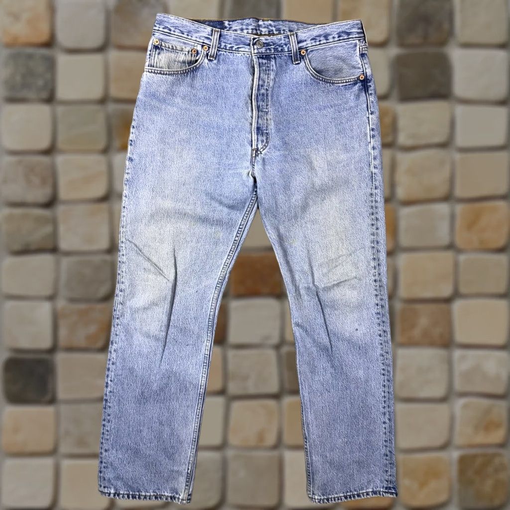 Levi's VINTAGE Levi'S Jeans Mens 33 Blue 501xx Men 33x31 USA Made Paper Tag Button Fly Trashed Size US 33 - 1 Thumbnail