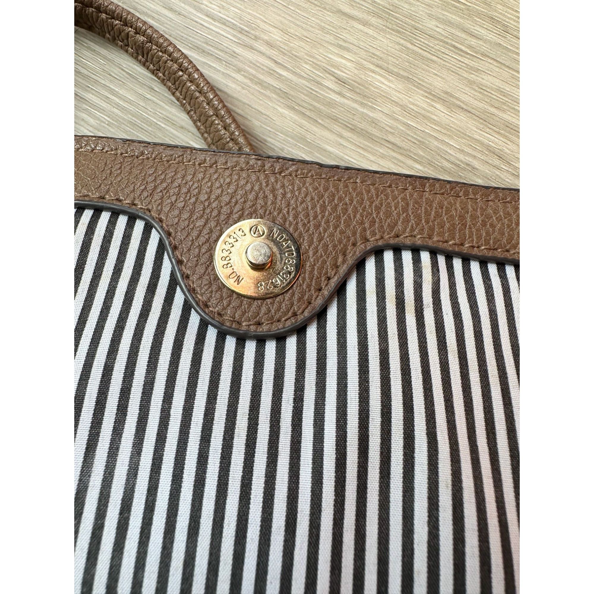 Other Christian Soriano for Payless Taupe Crossbody Bag with Zippe Size ONE SIZE - 13 Thumbnail