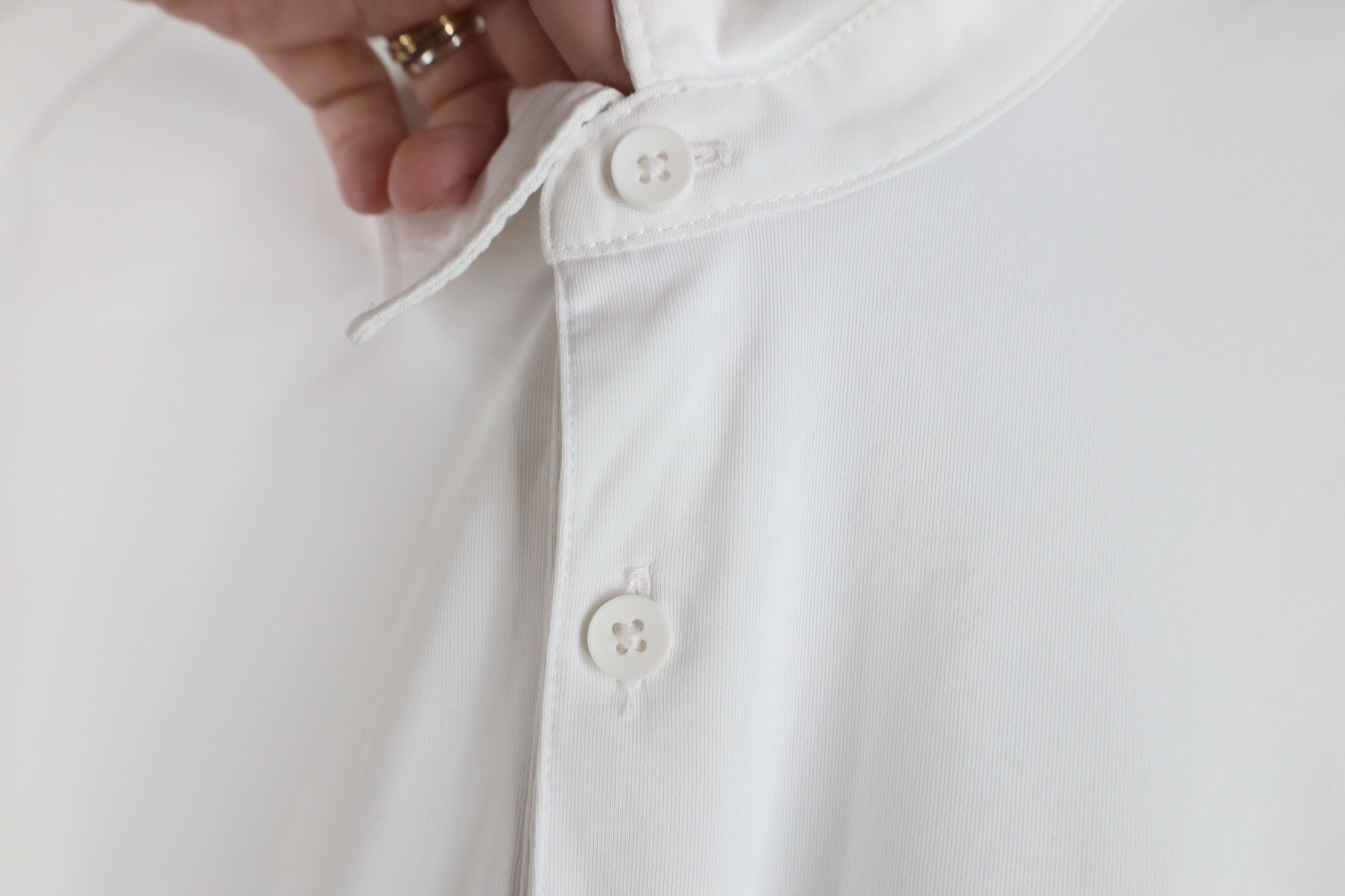 Oakley Vintage Oakley Center O Logo Collared Golf Polo Shirt White Size US L / EU 52-54 / 3 - 6 Thumbnail