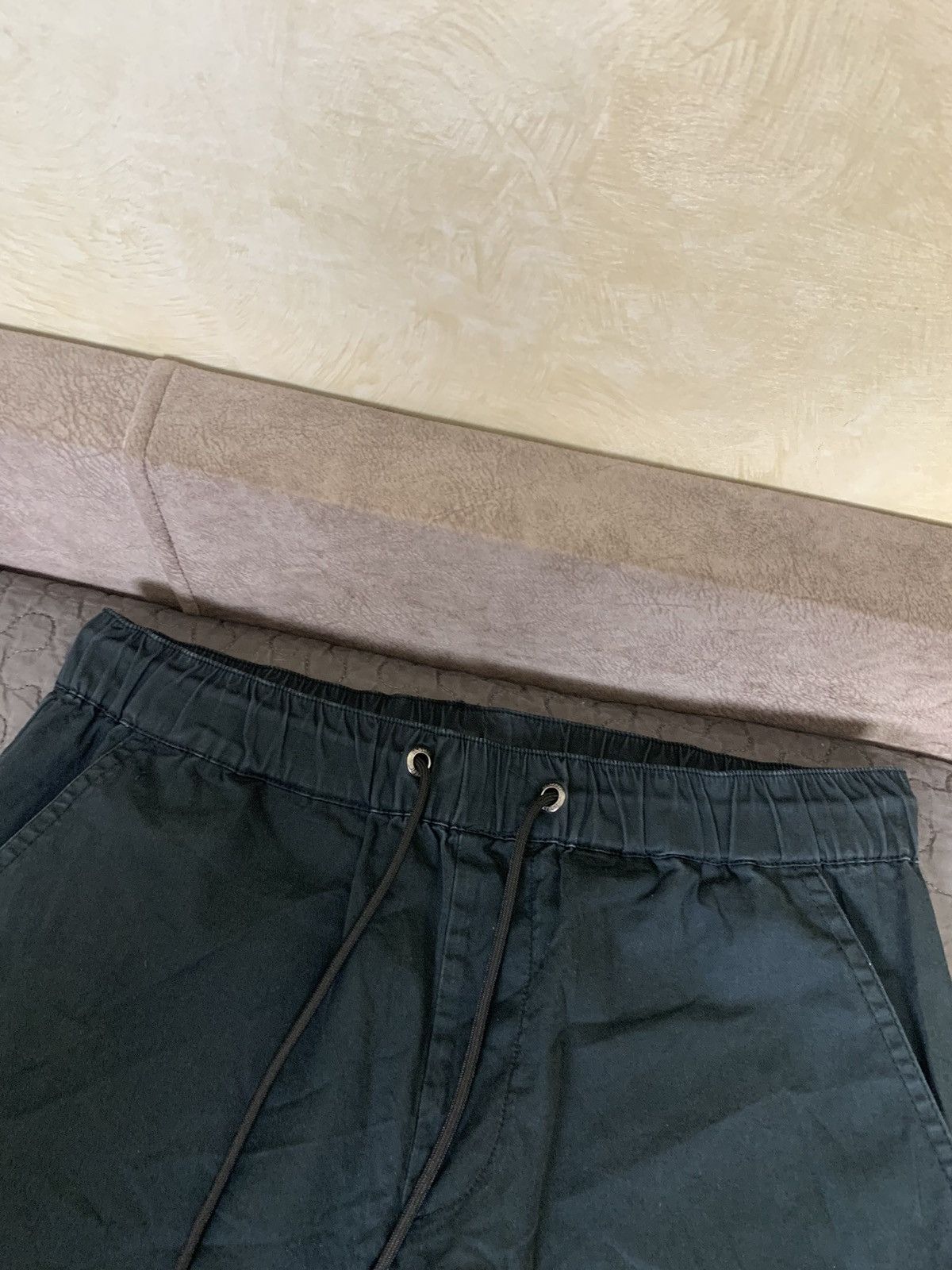 Ed Hardy Y2K Ed Hardy x Urban Outfiters Parachute Cargo Pants Size XS Size US 28 / EU 44 - 4 Thumbnail