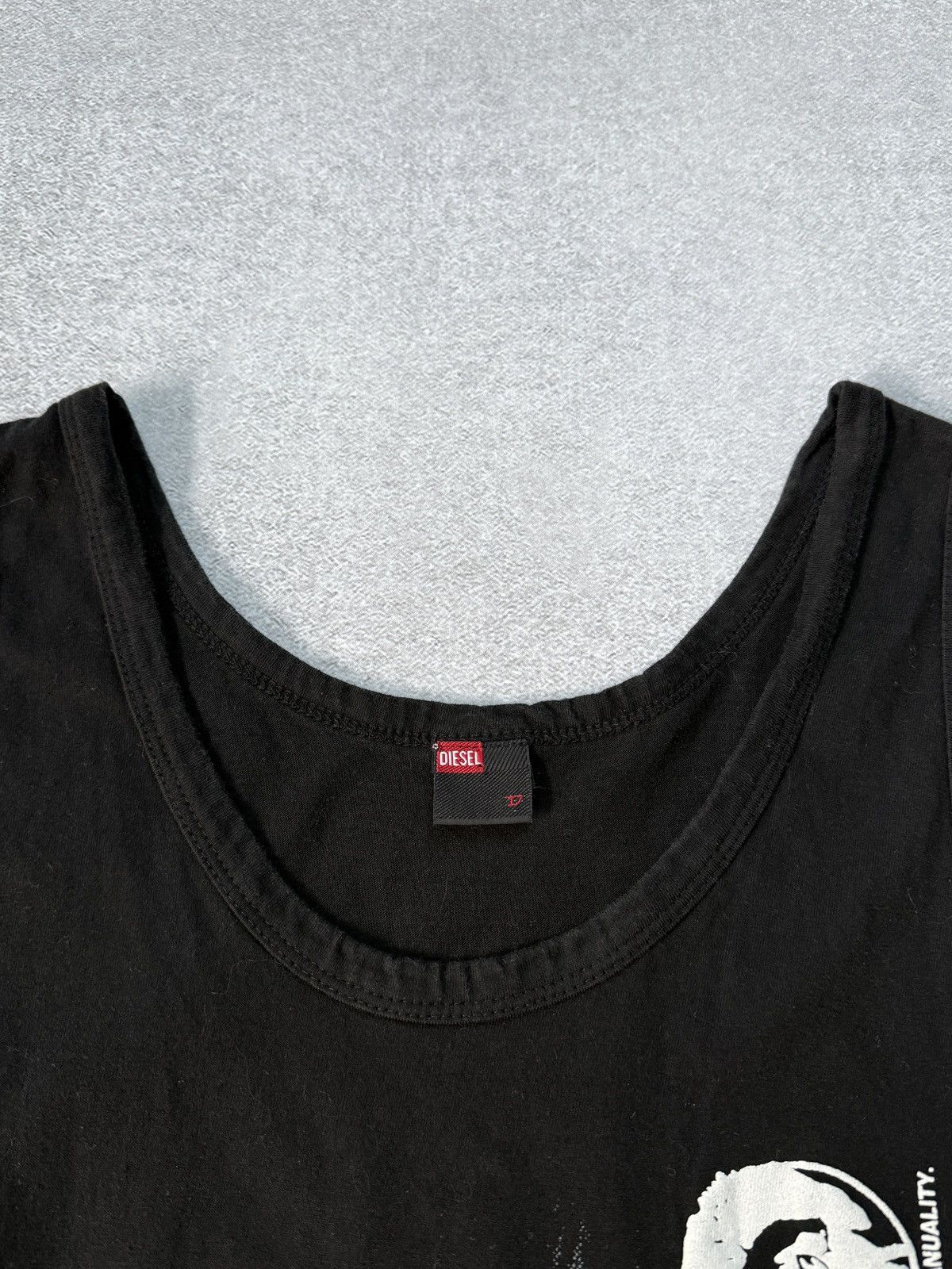 Diesel Vintage Diesel Sleeveless T-Shirt Big Logo Black Y2K Japan Size US XXL / EU 58 / 5 - 5 Thumbnail