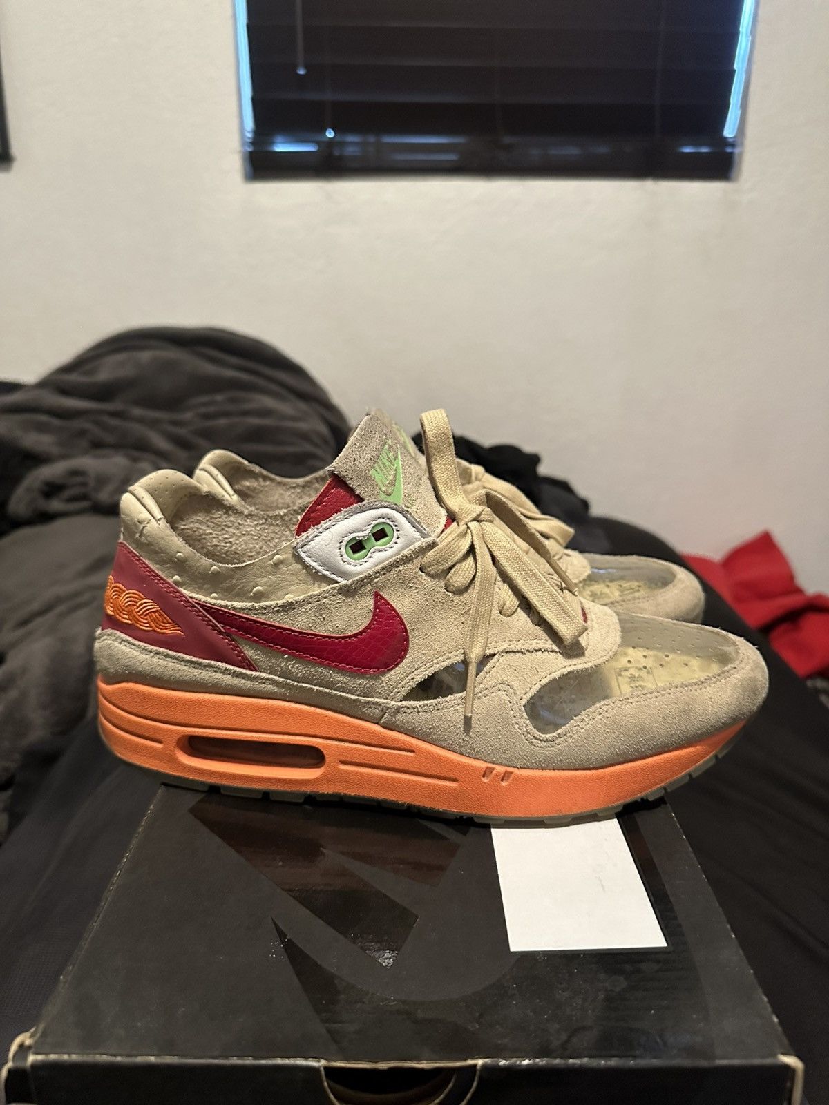 CLOT × Nike Air Max 1 / CLOT Size US 9.5 / EU 42-43 - 2 Thumbnail