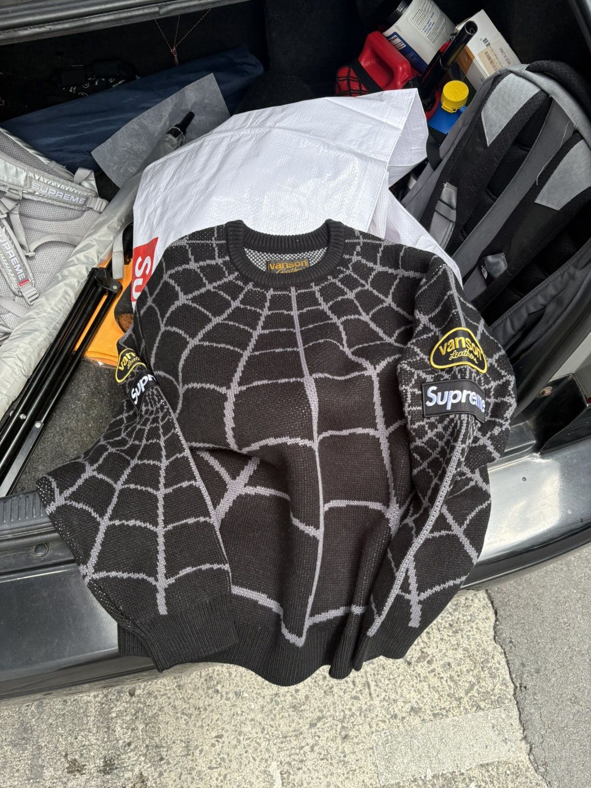 Supreme × Vanson Leathers Supreme Spiderman Vanson Leathers Crewneck Black M New Size US M / EU 48-50 / 2 - 1 Thumbnail