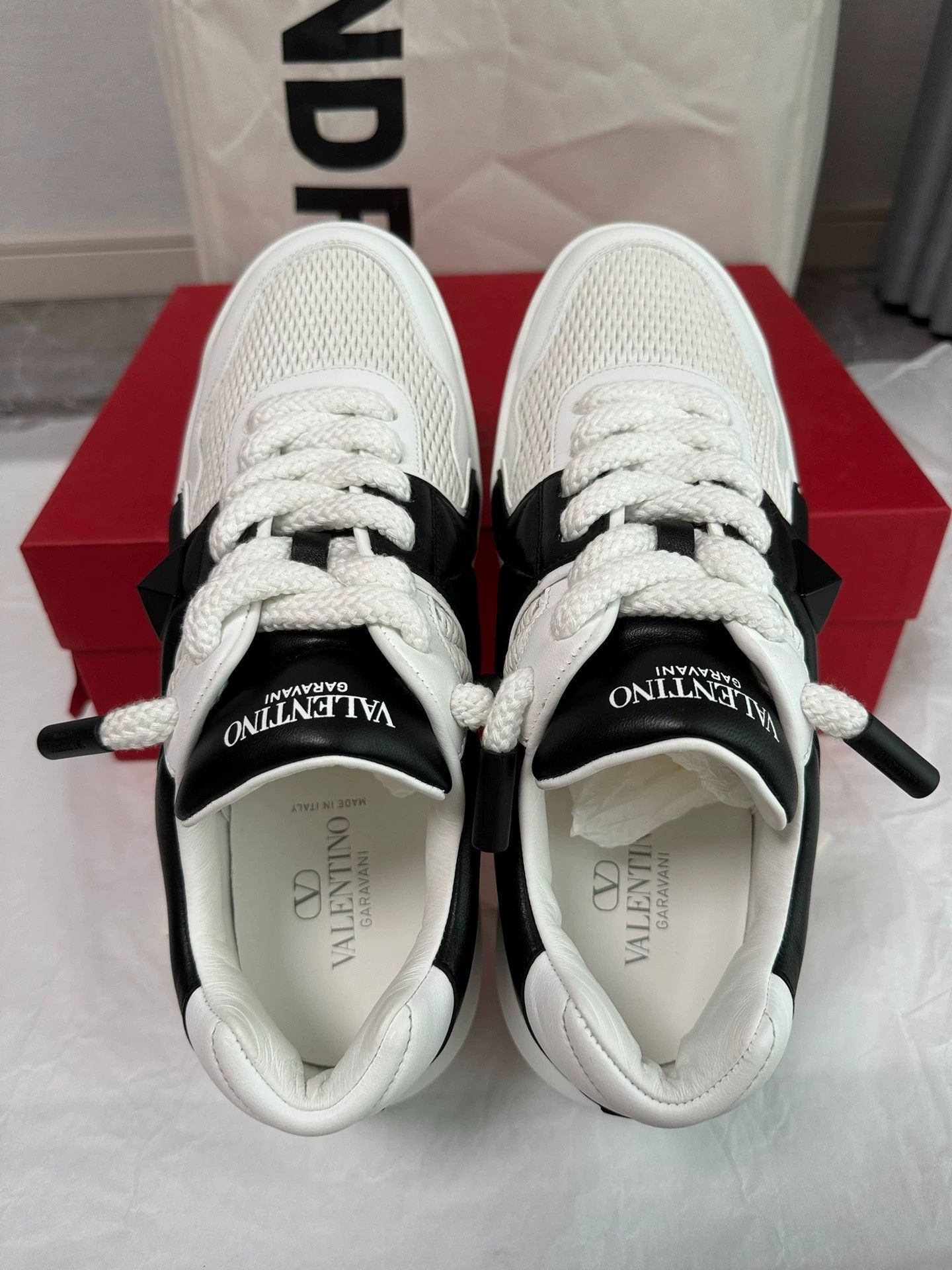 Valentino Valentino One Stud XL leather sneaker men's black/white 42 Size US 9 / EU 42 - 6 Thumbnail