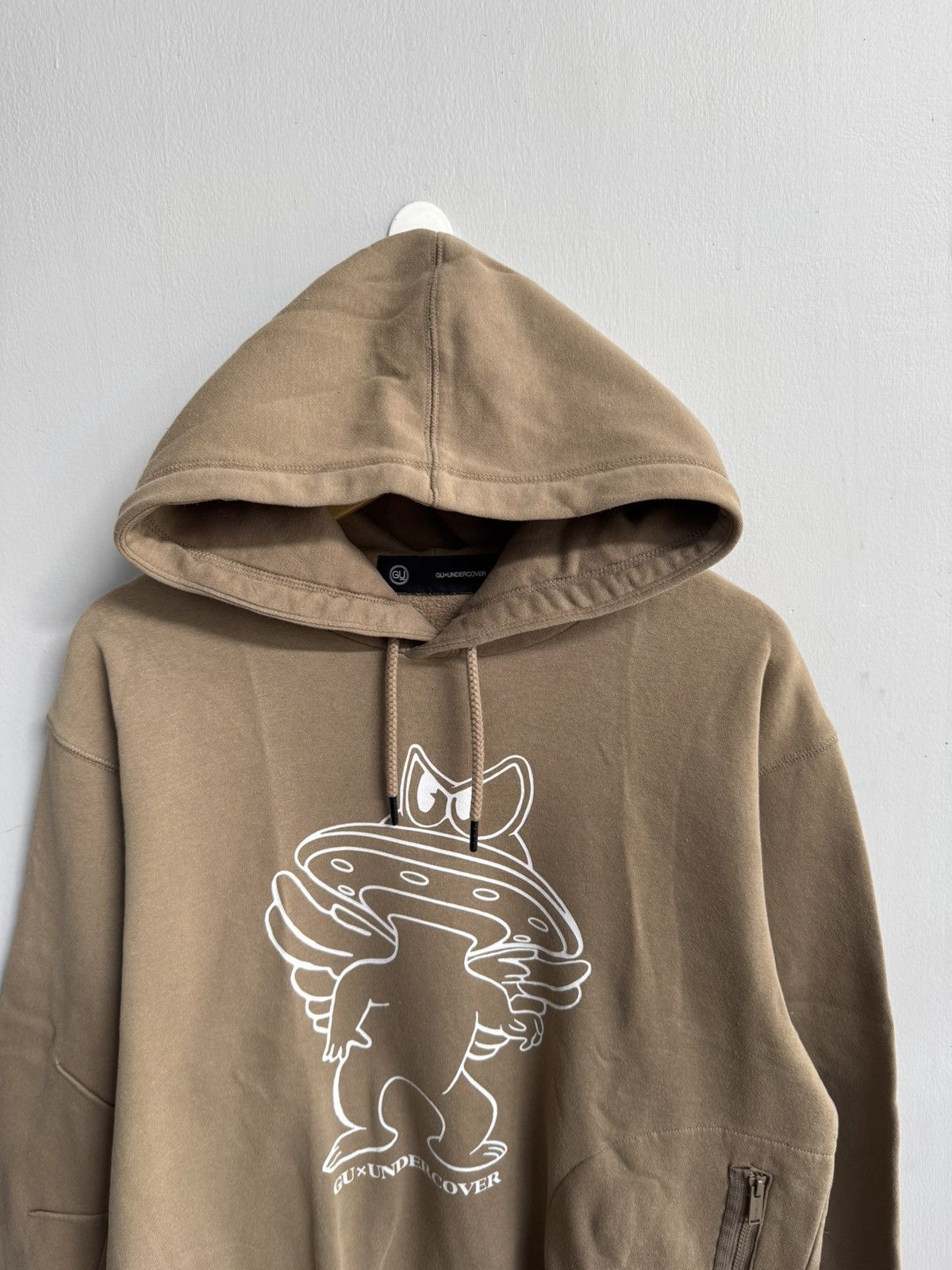 GU × Undercover GU X UNDERCOVER GRAPHIC HOODIE IN BROWN Size US M / EU 48-50 / 2 - 2 Thumbnail