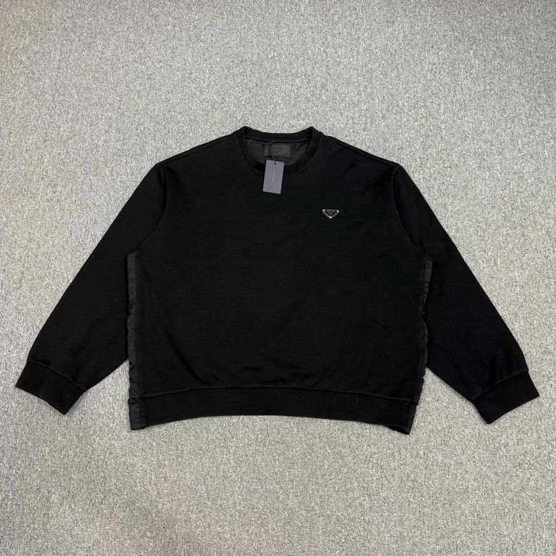 Prada Prada Black Triangle Logo Sweatshirt XL Size US XL / EU 56 / 4 - 1 Thumbnail