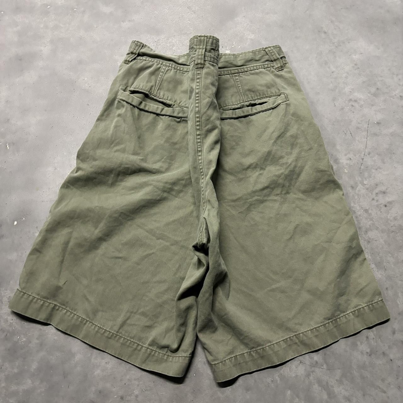 Japanese Brand × Vintage Crazy Vintage Y2K/2000s Baggy Grunge Khaki Skater Style Shorts! Size US 40 / EU 56 - 4 Thumbnail