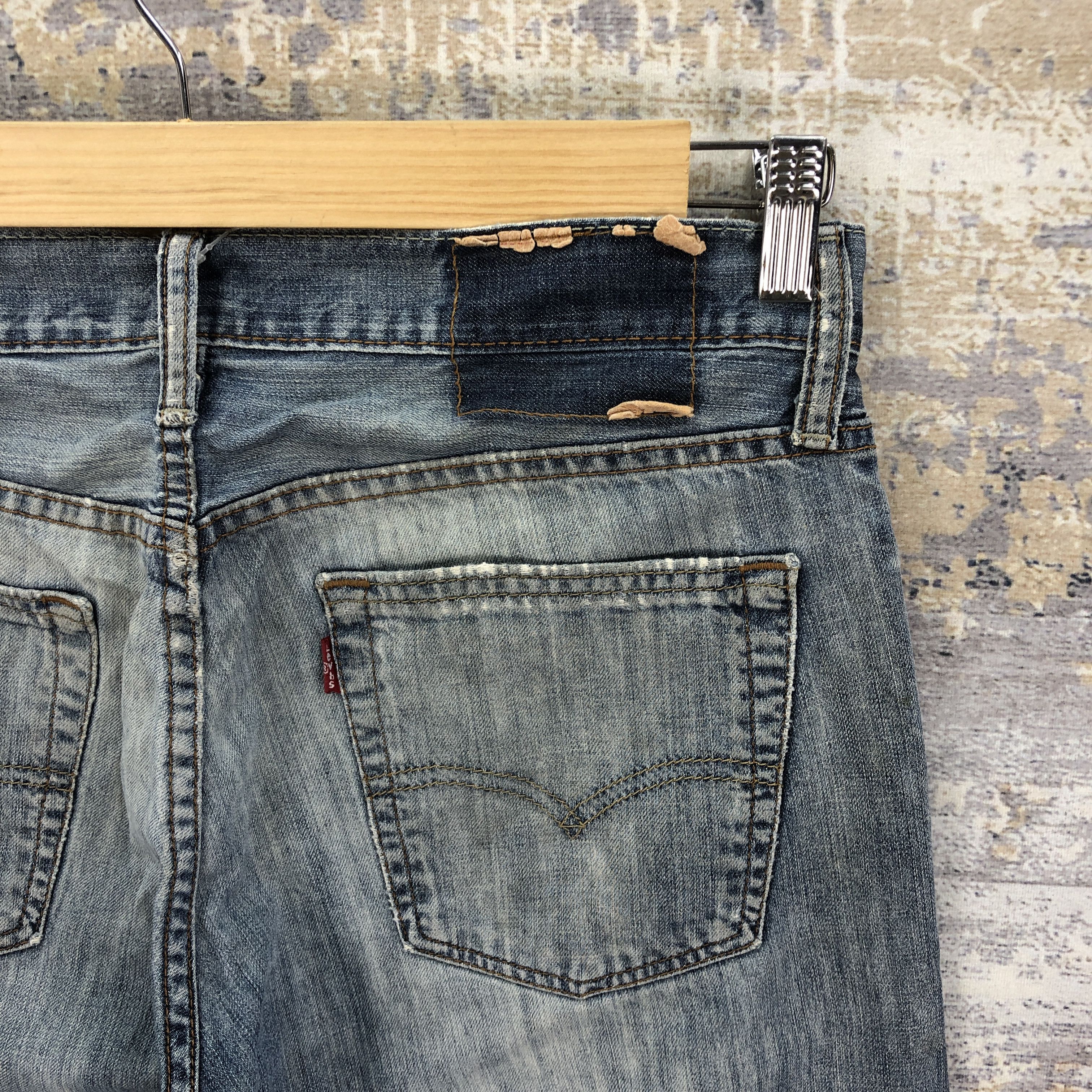 Levi's Vintage Y2K Levis Faded Ripped Jeans Levi's Light Wash Denim Size US 30 / EU 46 - 5 Thumbnail