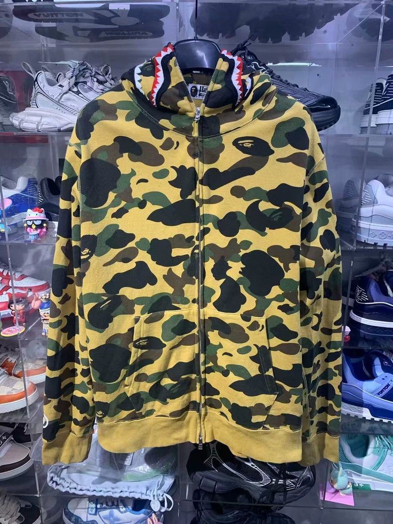Bape Bape Bape Camouflage Zip-Up Hoodie Size XL-2506 Size US XL / EU 56 / 4 - 1 Thumbnail