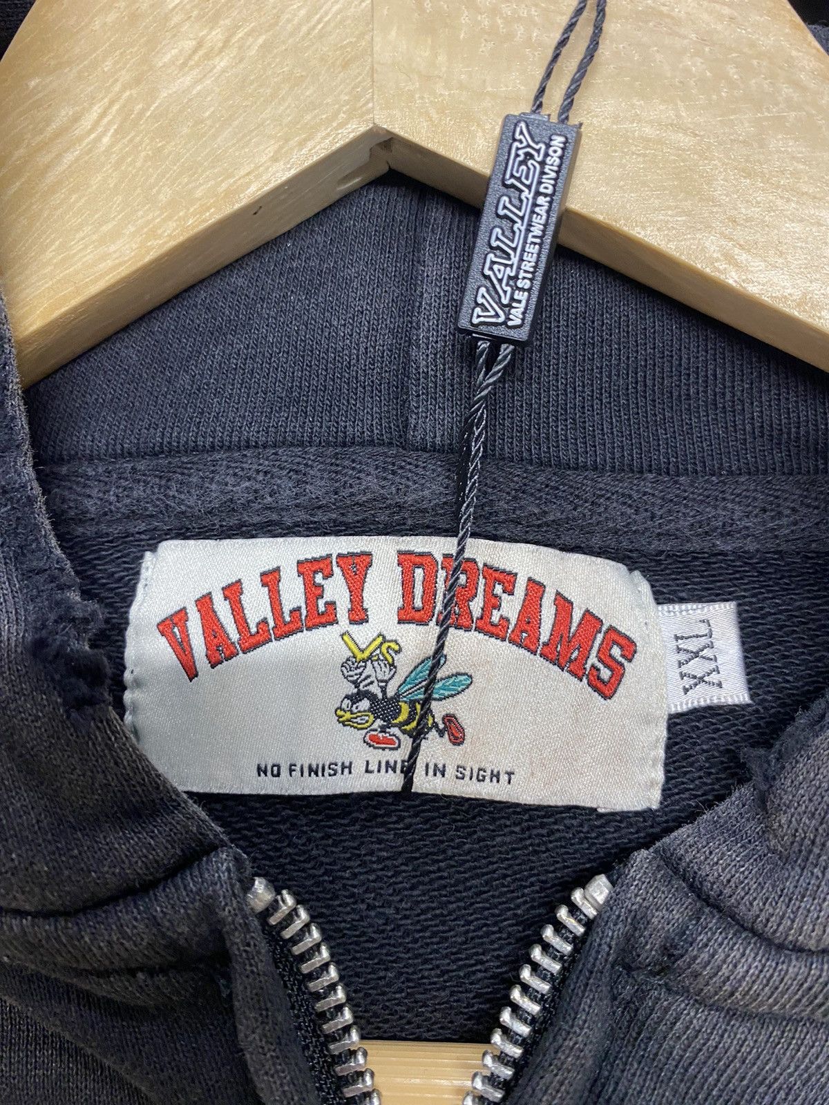 Vale 💀Vale Black Gem Zip Up💀 Size US XXL / EU 58 / 5 - 2 Thumbnail