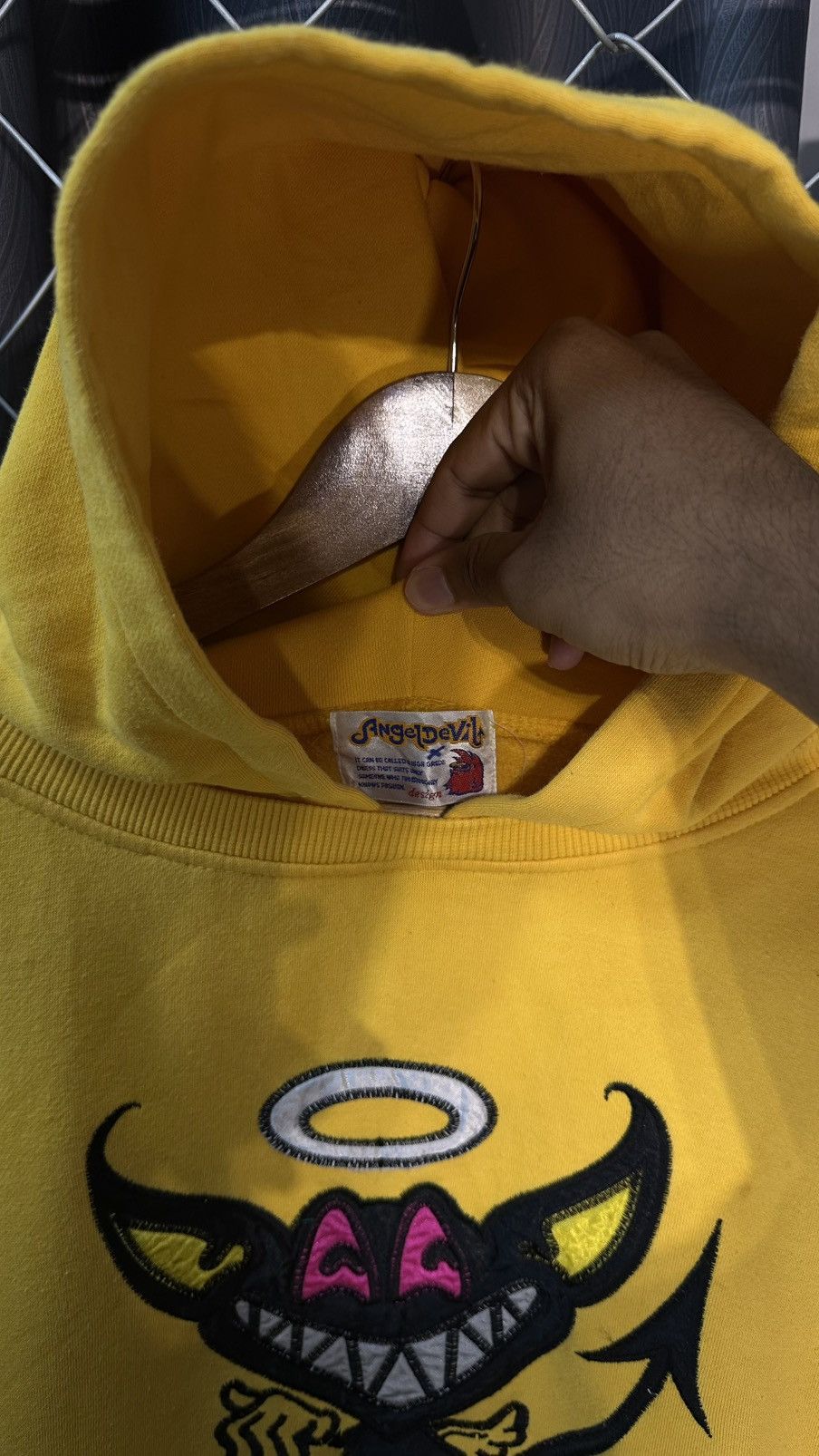 Vintage ANGEL DEVIL PARODY OAKLEY HOODIE YELLOW Size US M / EU 48-50 / 2 - 4 Thumbnail