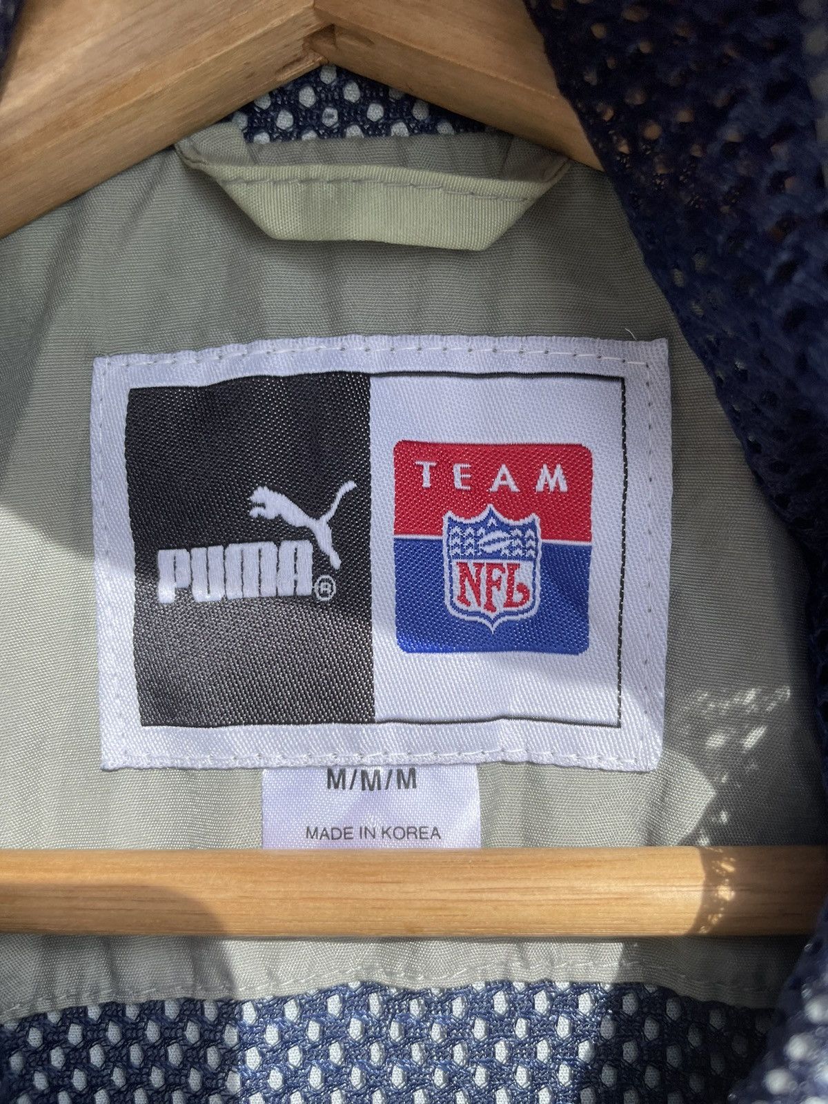 NFL 🔥Accept Binding Offer🔥Sun Faded Puma x NFL Windbreker Jacket Size US M / EU 48-50 / 2 - 11 Thumbnail