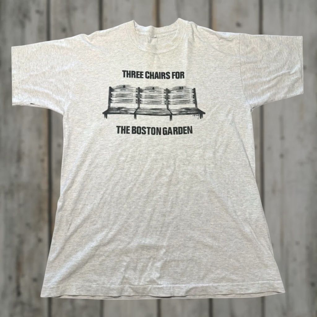 Vintage VINTAGE Unbranded T-Shirt Boston Garden Bruins Celtics Three Chairs Stitch 90s Mens Large Gray Short Sleeve Graphic Print Size US L / EU 52-54 / 3 - 1 Thumbnail