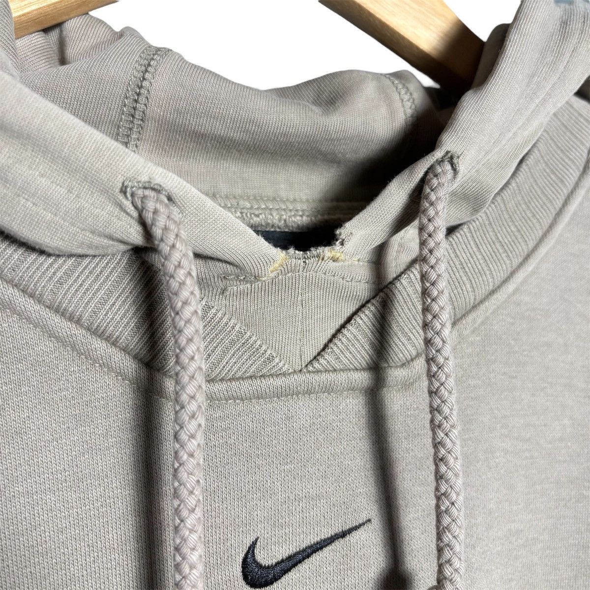 Nike × Vintage Vintage Nike Center Swoosh Hoodie Size US L / EU 52-54 / 3 - 11 Thumbnail