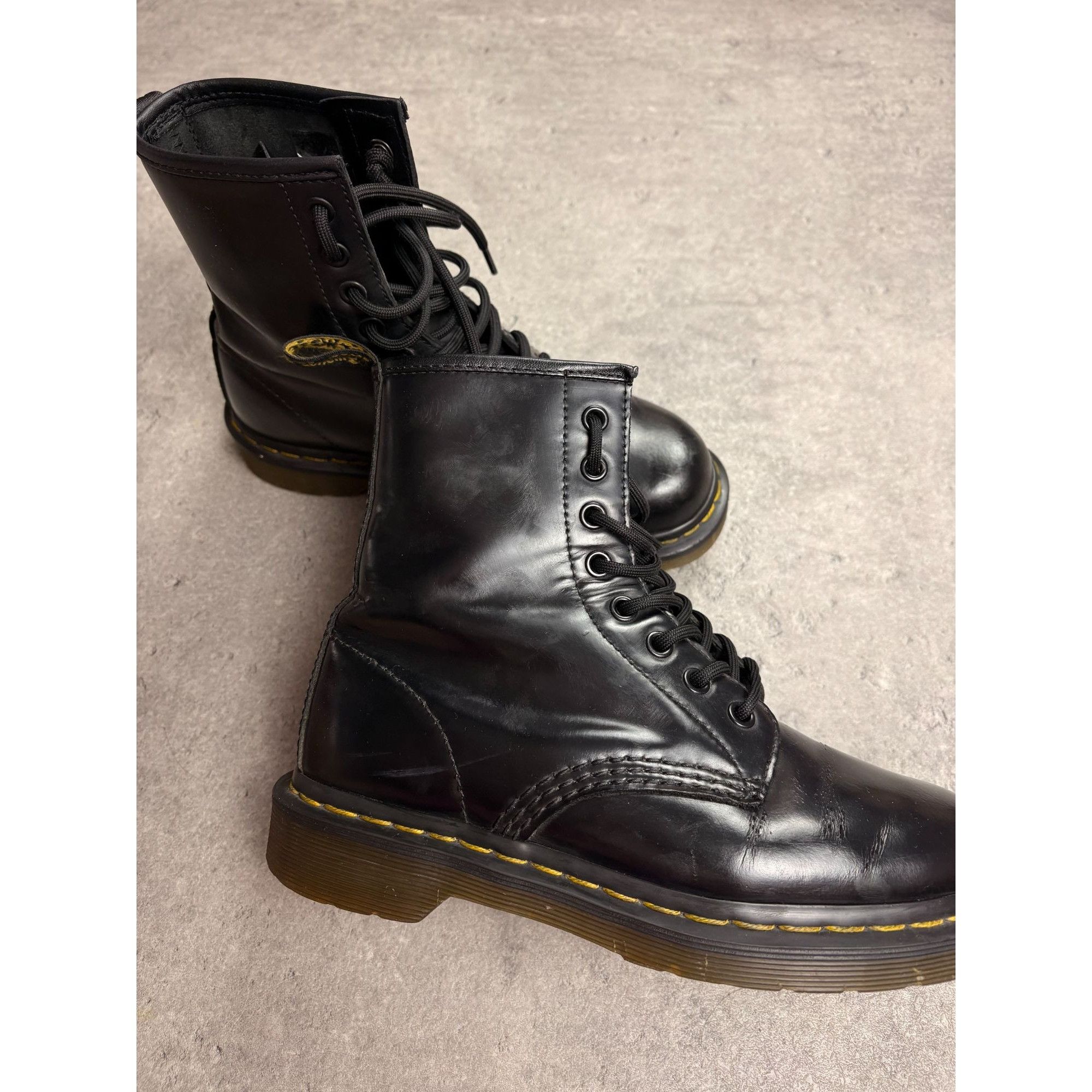 Dr. Martens Dr. Martens 1460 Black Leather Lace-Up Boots EU 37 US Womens Size US 7 / IT 37 - 2 Thumbnail