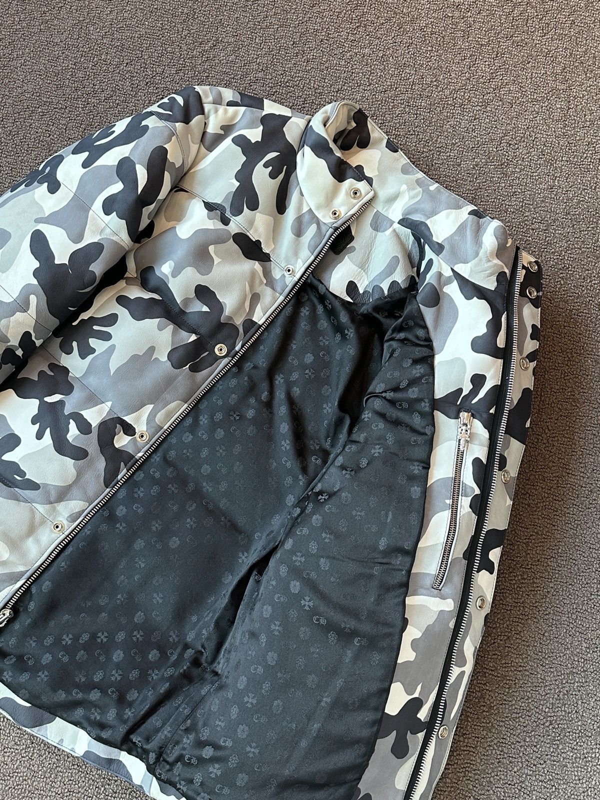 Chrome Hearts Chrome Hearts Camo Leather Puffer Jacket Size US L / EU 52-54 / 3 - 8 Thumbnail