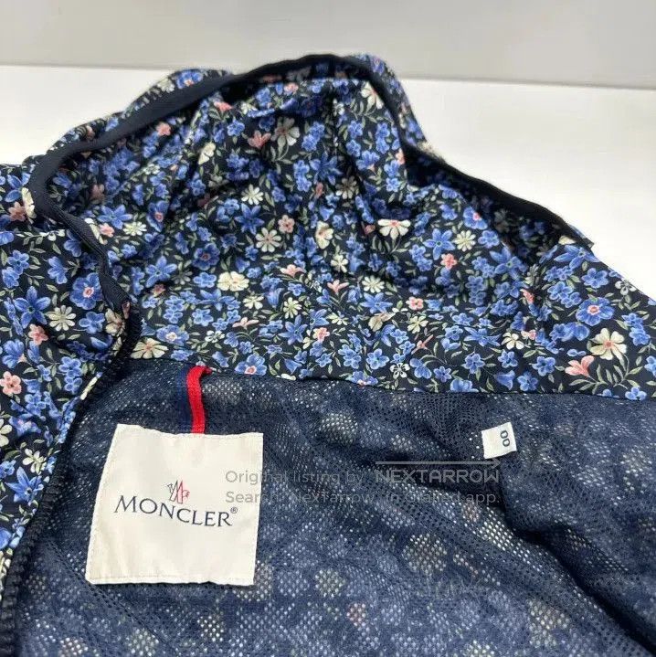 Moncler Moncler Floral Print Zip Hooded Jacket. Size US XXS / EU 40 - 4 Thumbnail