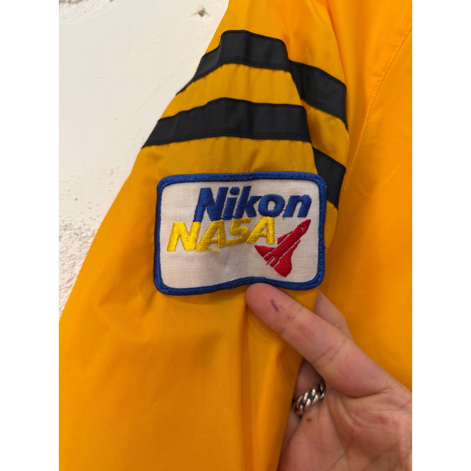 Nikon Nikon NASA Space Shuttle Windbreaker Concealed Hood Jacket Size US L / EU 52-54 / 3 - 5 Thumbnail