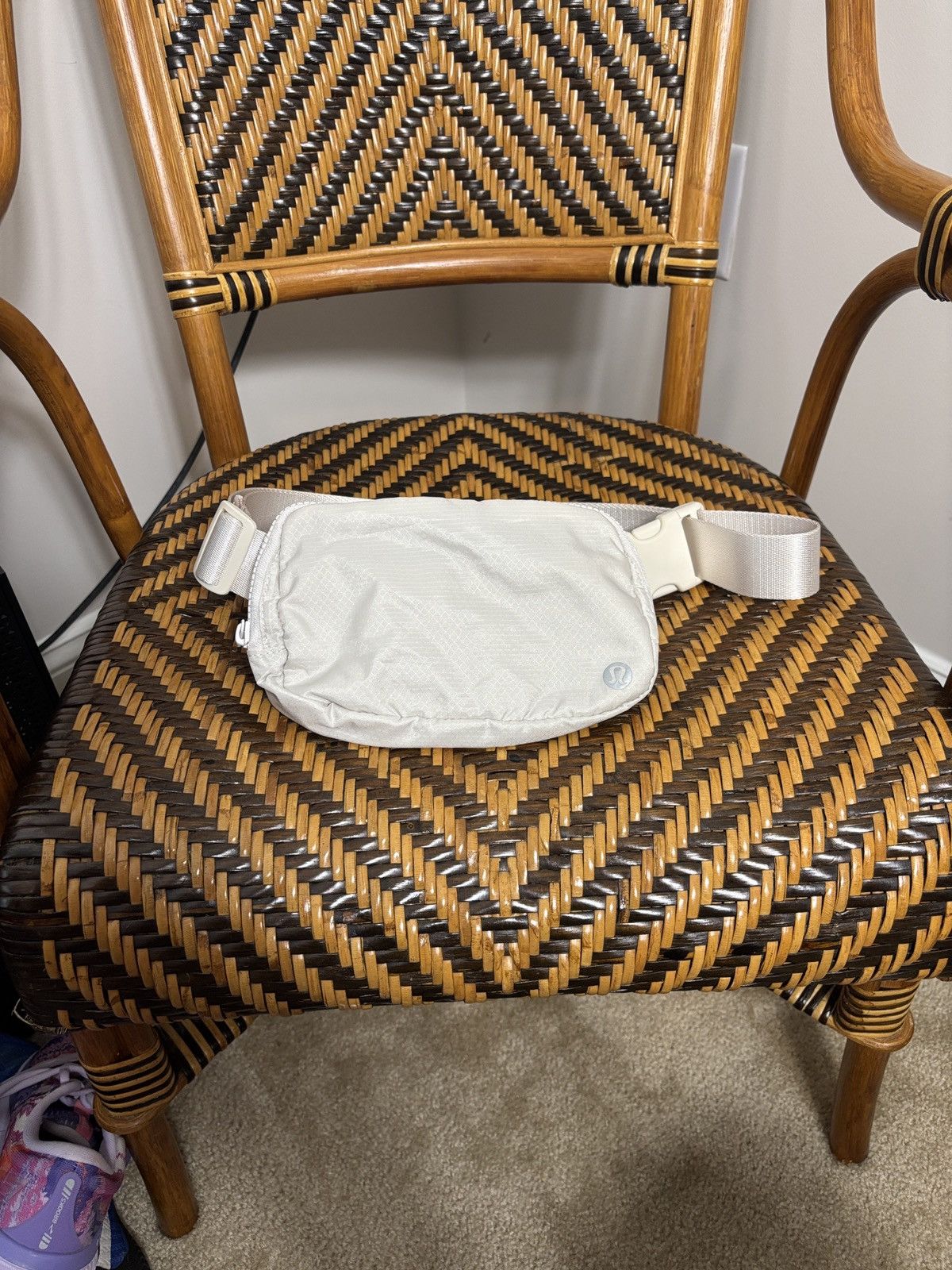 Lululemon Lululemon Belt Bag Size ONE SIZE - 1 Thumbnail