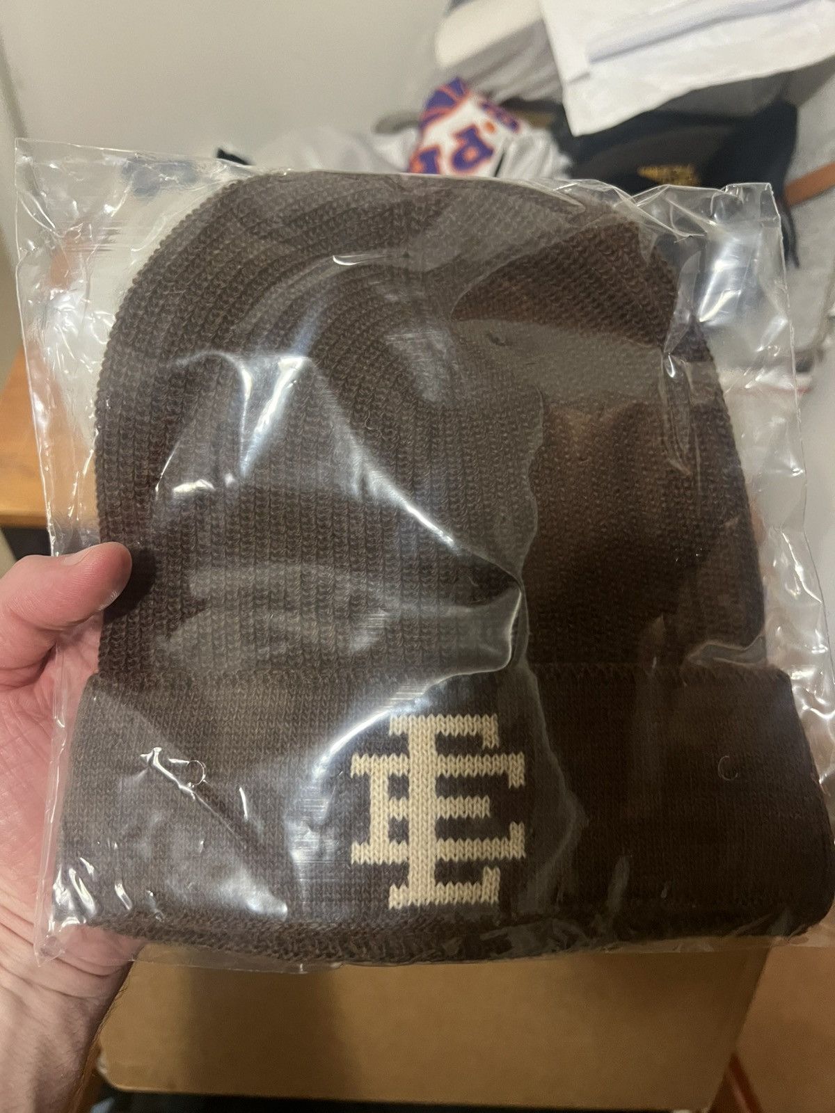 Eric Emanuel Eric Emanuel EE brown w ivory winter hat beanie Size ONE SIZE - 1 Thumbnail