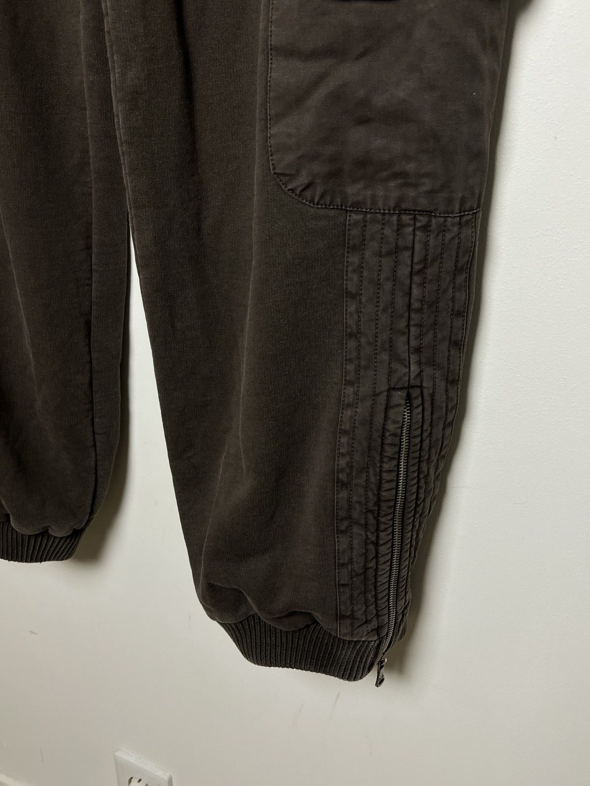 Dolce & Gabbana dolce&gabbana y2k multipocket double waist cargo sweatpants Size US 32 / EU 48 - 6 Thumbnail