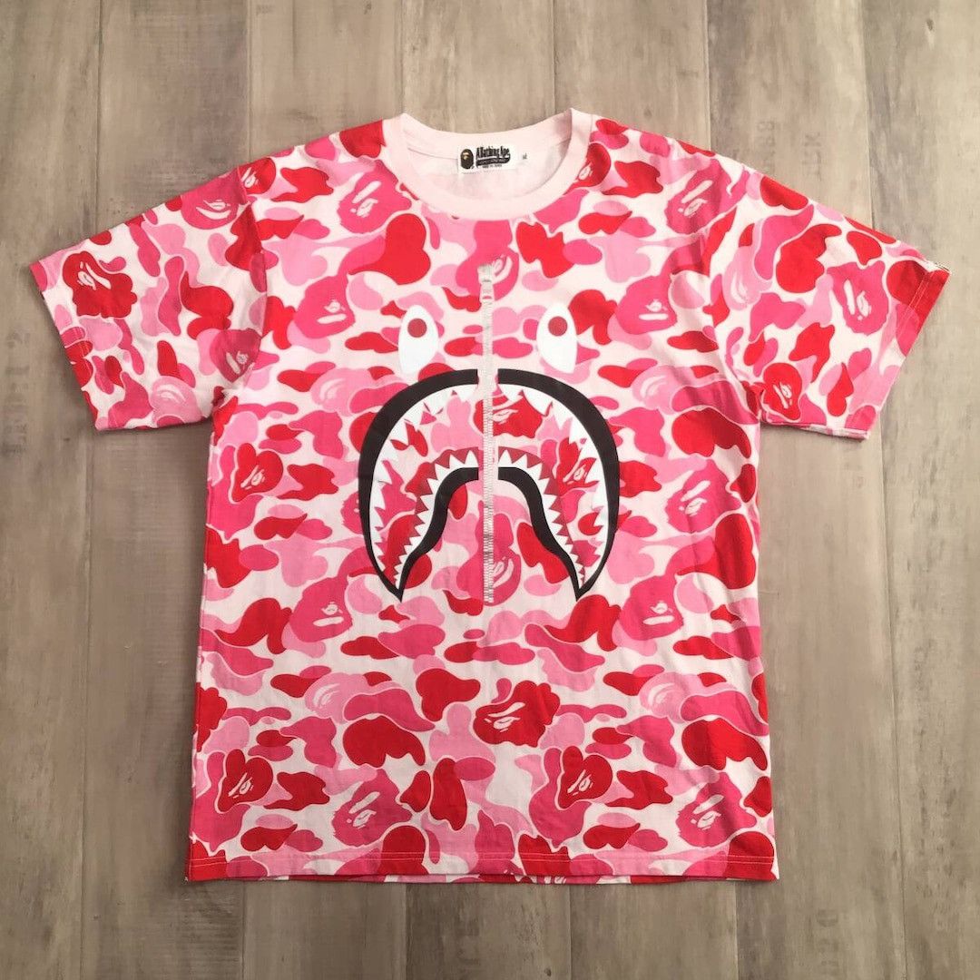Bape BAPE ABC camo pink shark T-shirt a bathing ape WGM Size US XL / EU 56 / 4 - 1 Thumbnail