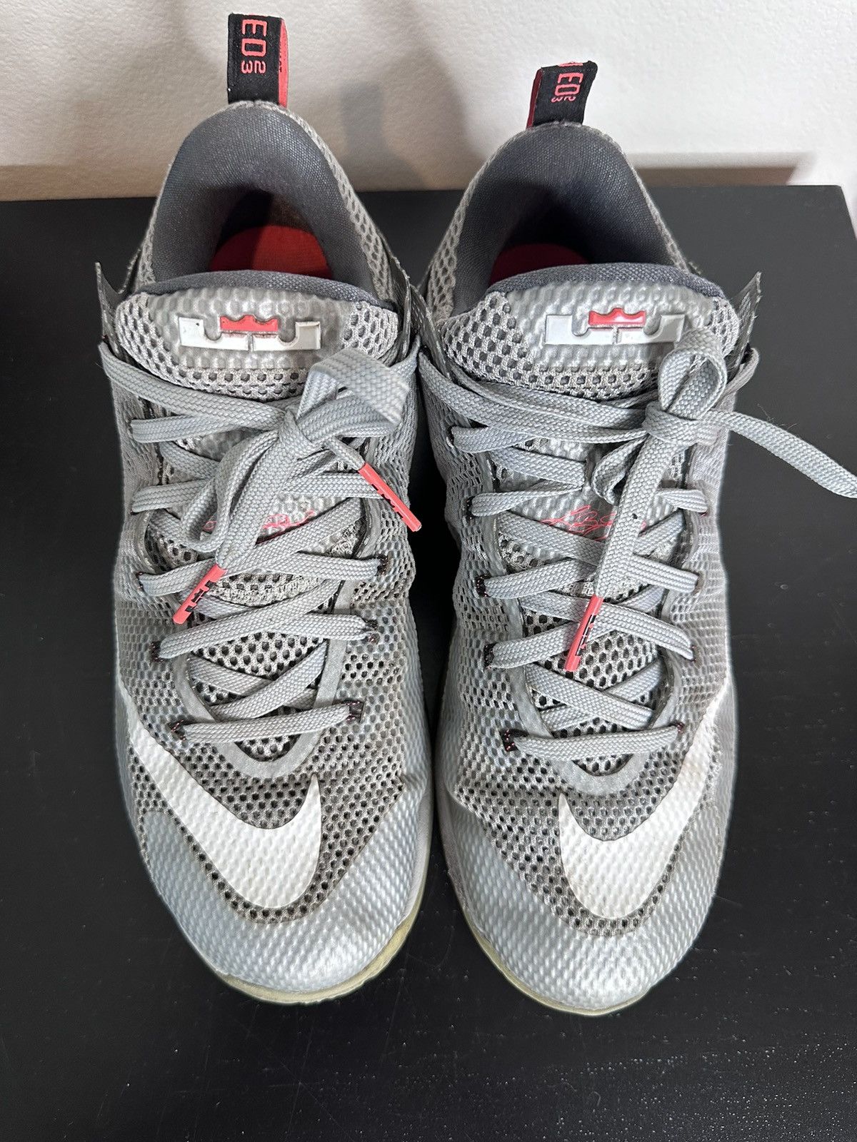 Nike LeBron 12 low Size US 10 / EU 43 - 2 Thumbnail