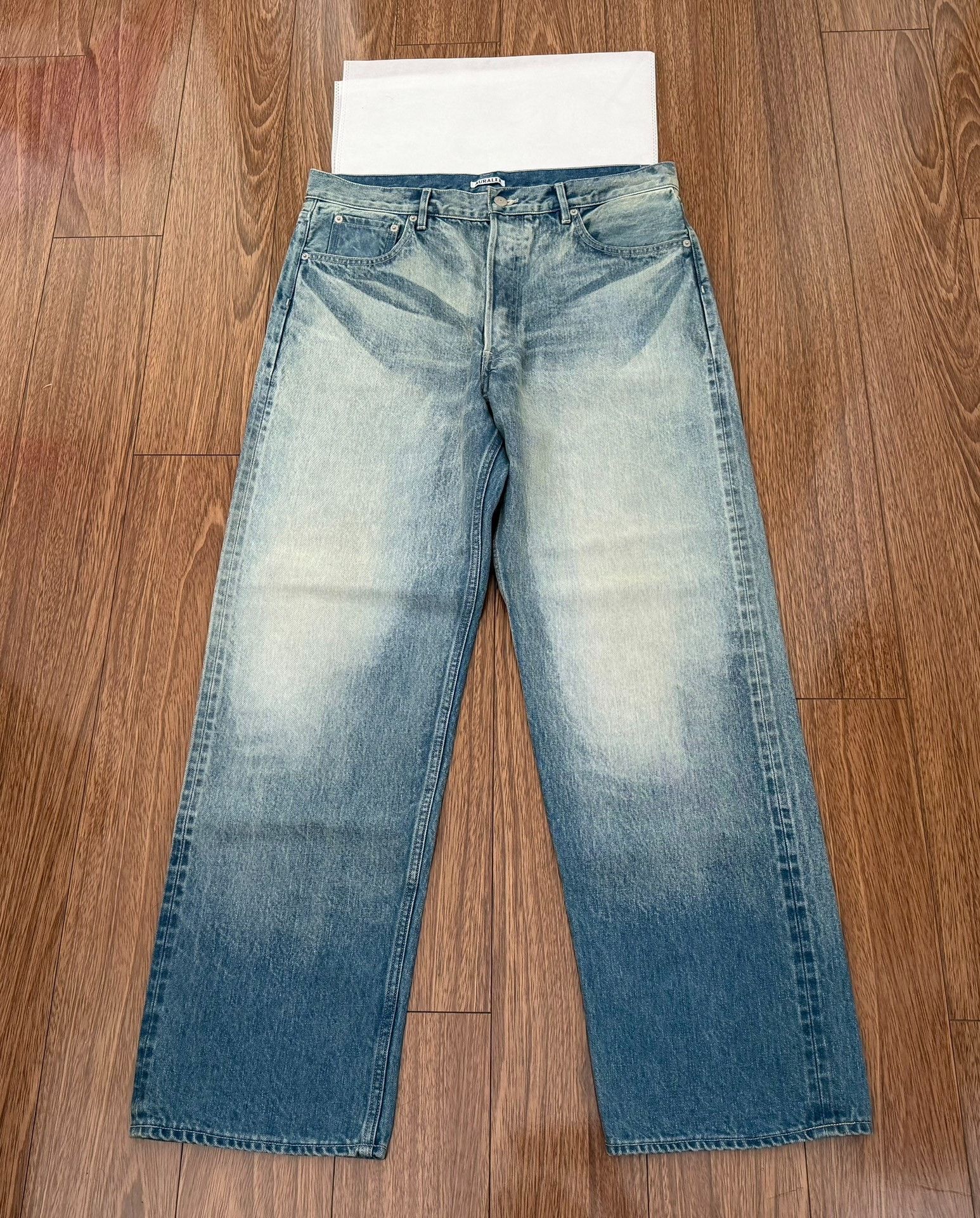 Auralee auralee selvedge heavy denim painter pants (faded indigo