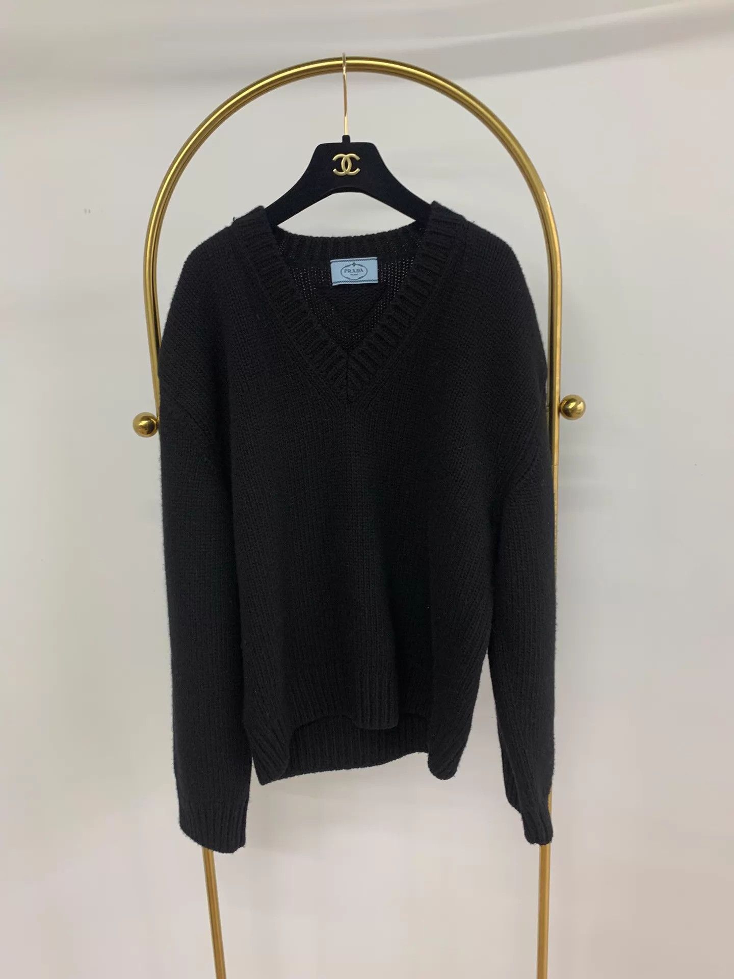 Prada Prada Black V-neck Sweater 38 Size XS / US 0-2 / IT 36-38 - 1 Thumbnail