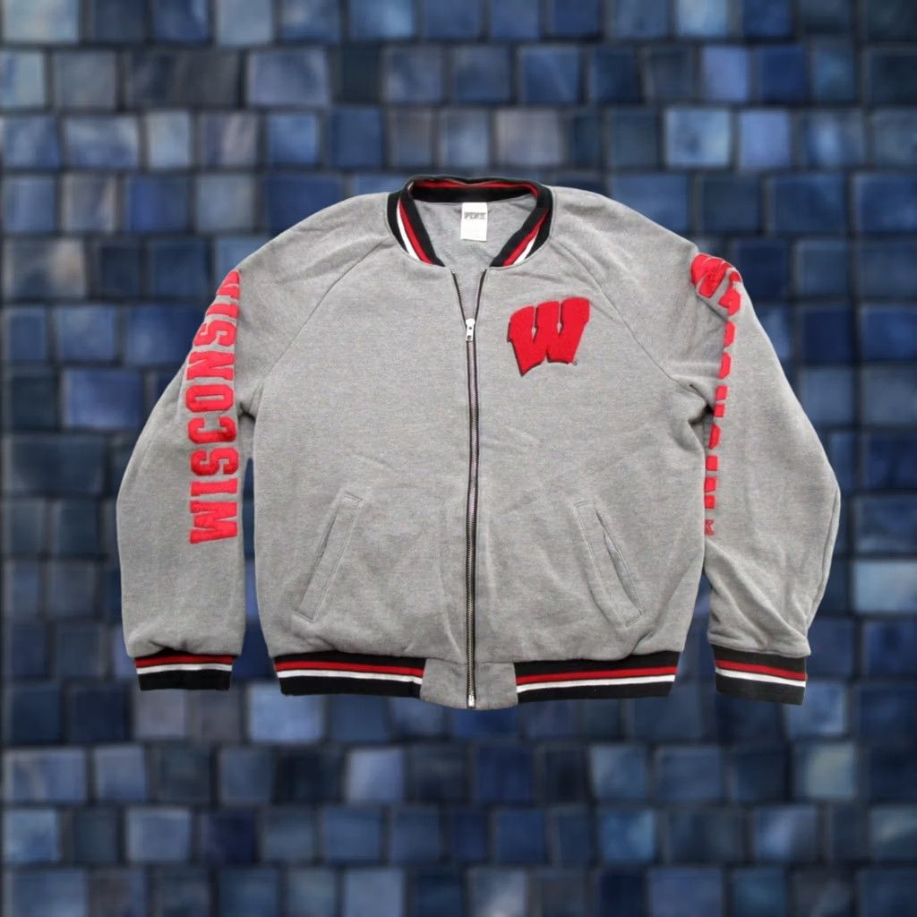 Victoria's Secret Love Pink Victoria's Secret WISCONSIN BADGERS Full Zip Women's Size M NCAA Pink Shirt Womens Size M / US 6-8 / IT 42-44 - 1 Thumbnail