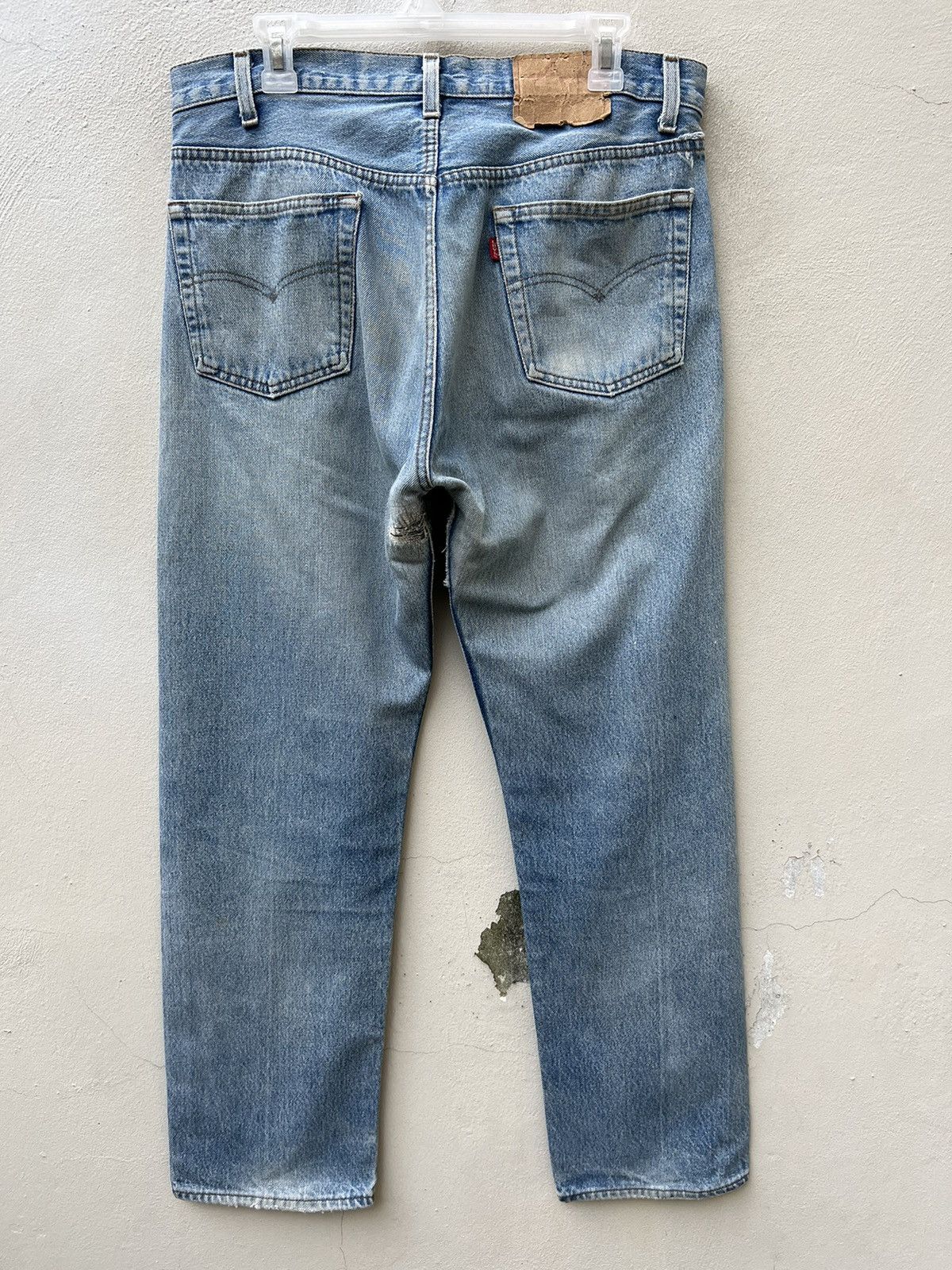 Levi's Vintage 80s Levi’s 501 Ripped Faded Blue Denim Jeans Size US 34 / EU 50 - 16 Thumbnail