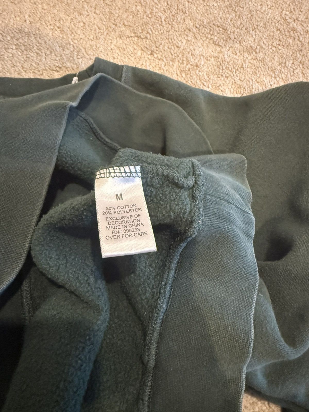 Other 🔥 fear of god essentials green crewneck rare find size M Size US M / EU 48-50 / 2 - 7 Thumbnail