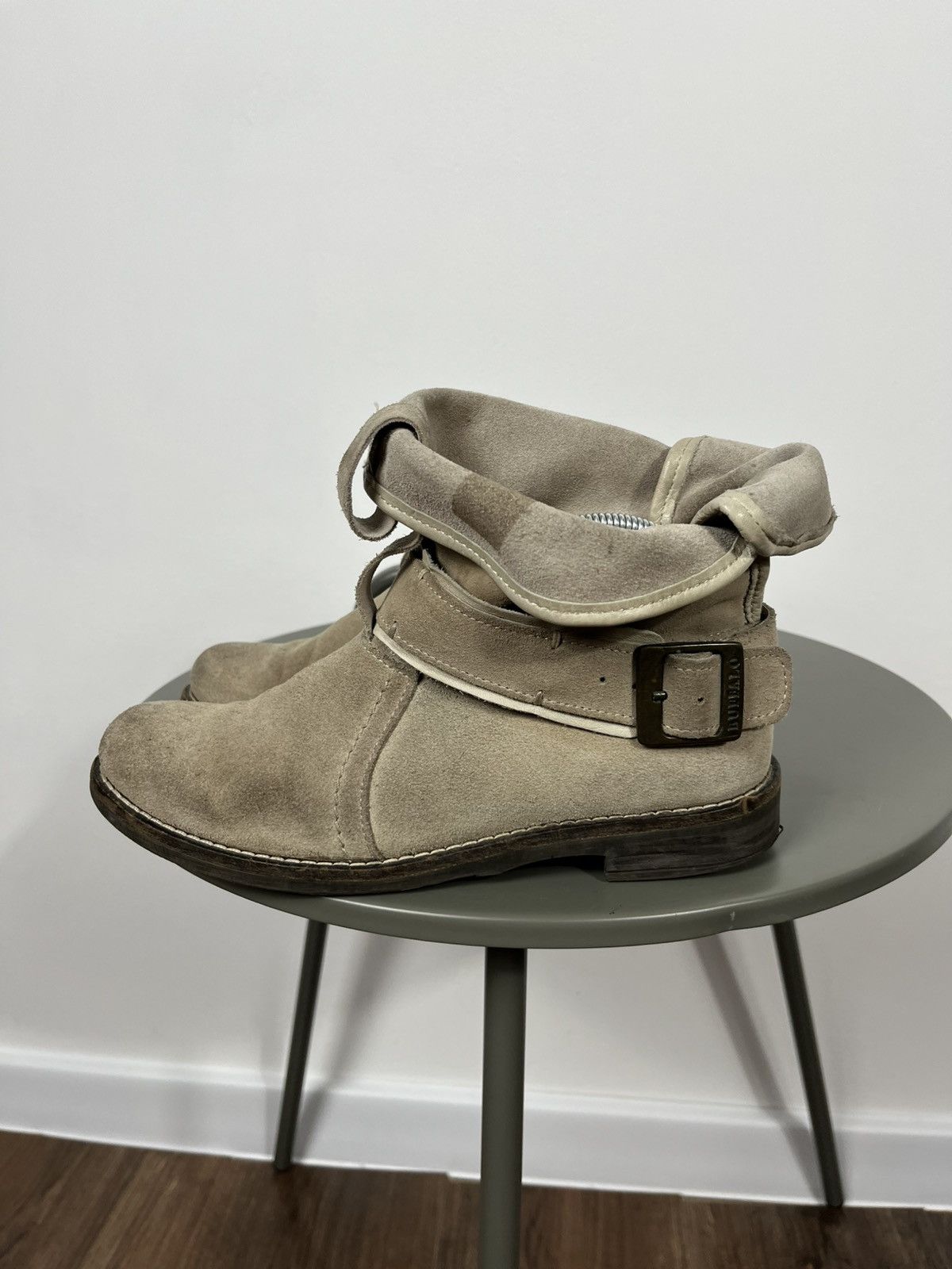 Vintage Buffalo Suede Foldover Buckle Boots Women’s Size 36 Beige Size US 5.5 / IT 35.5 - 5 Thumbnail