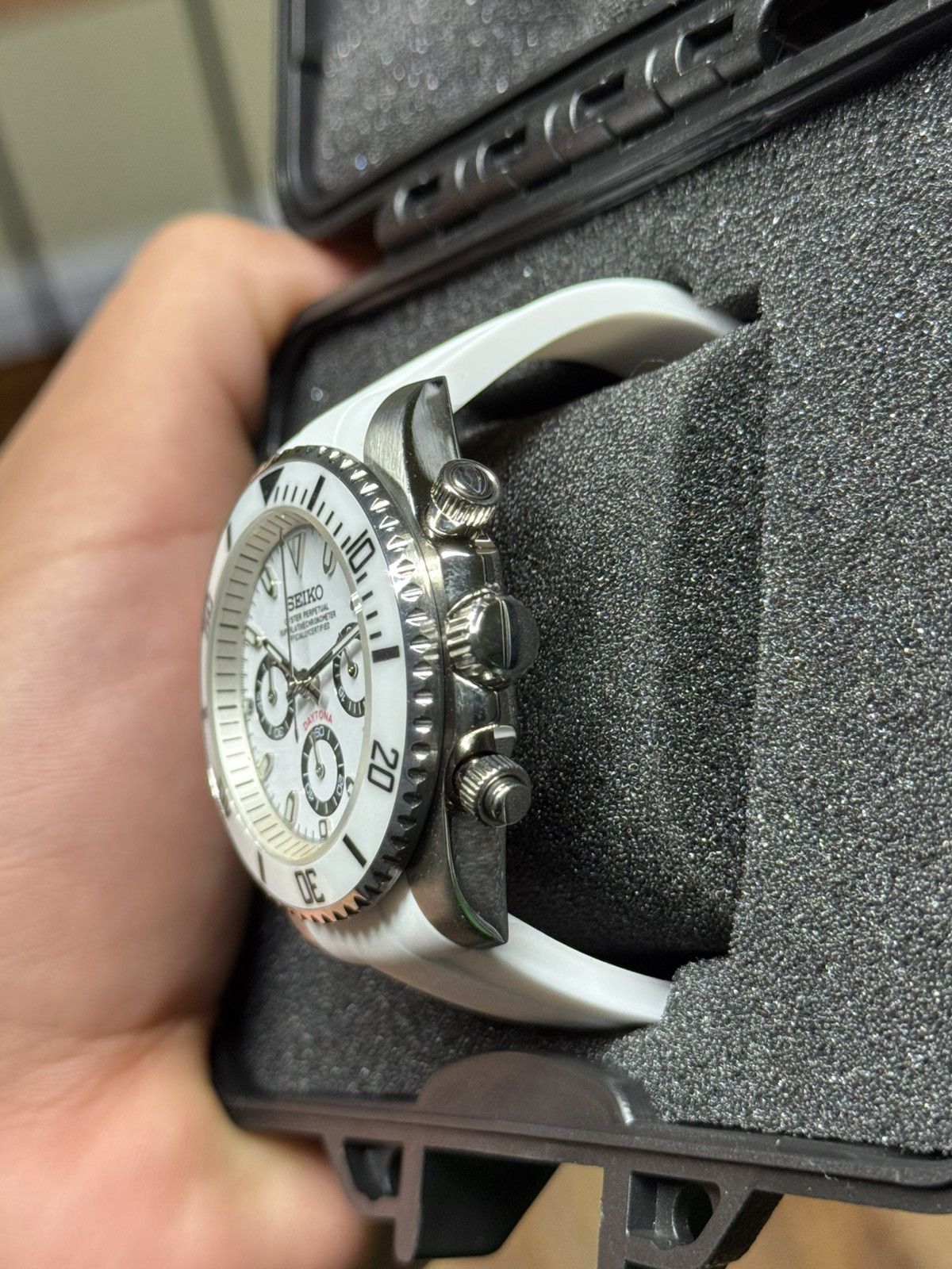 Seiko Custom Seiko VK63 Chronograph – White Dial, Green Bezel Size ONE SIZE - 3 Thumbnail