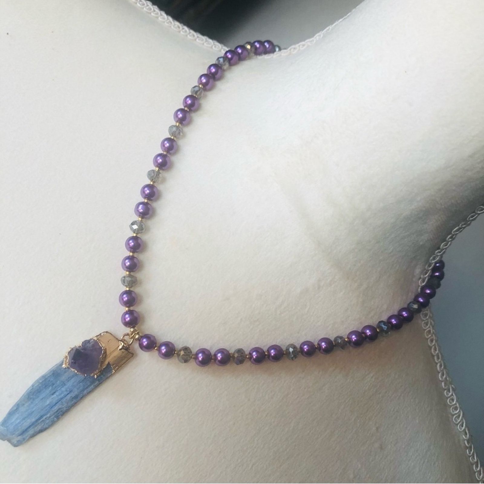 Handmade Handcrafted repurpose kyanite and amethyst Pearl necklace Size ONE SIZE - 1 Thumbnail