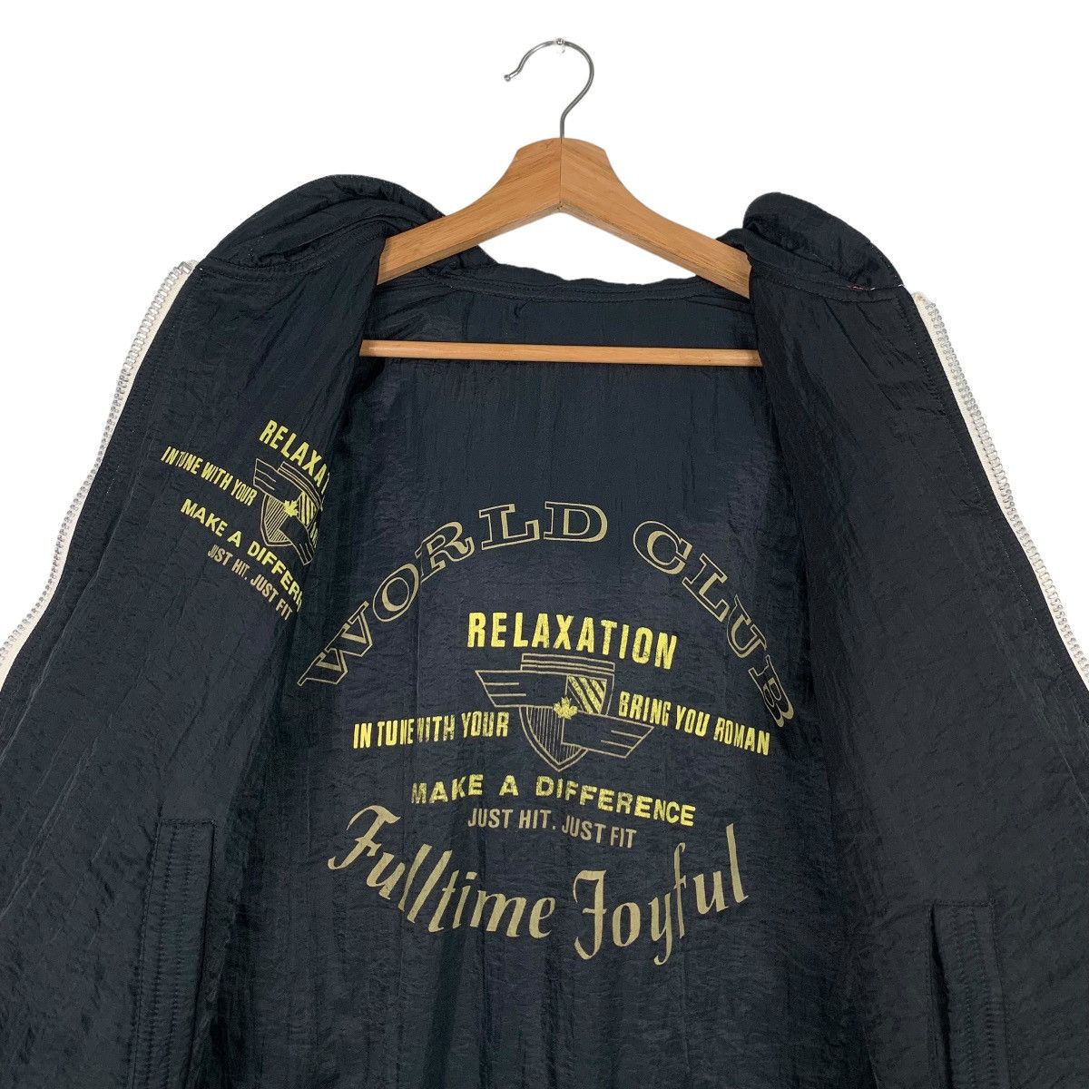 Japanese Brand World Club Big Logo Reversible Hoodie Jacket #0260-C12 Size US L / EU 52-54 / 3 - 14 Thumbnail
