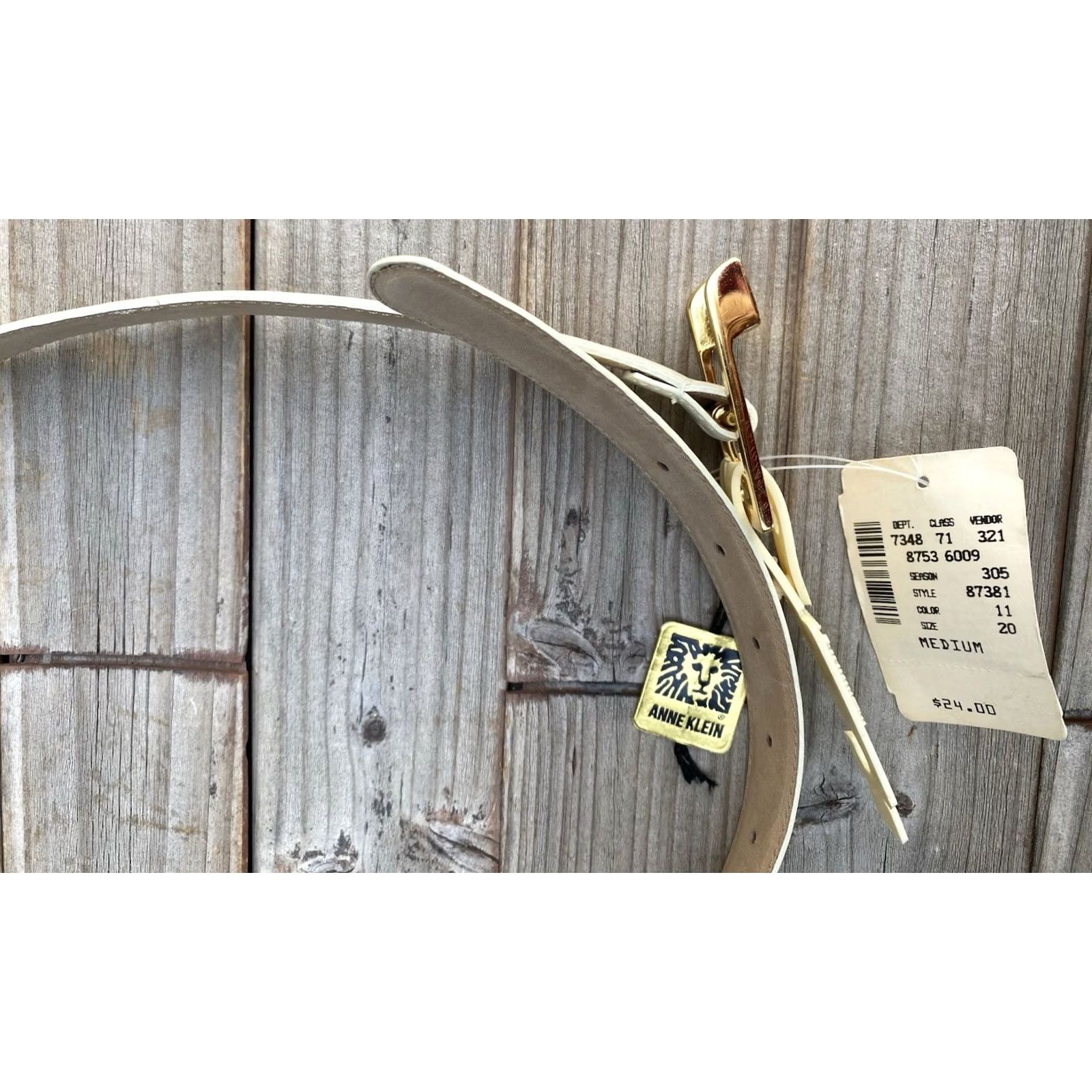 Anne Klein VINTAGE Anne Klein Leather Belt Cream Gold Buckle Lion Logo Medium NOS Women Belt Ivory Lion Logo 80s 90s Size ONE SIZE - 3 Thumbnail
